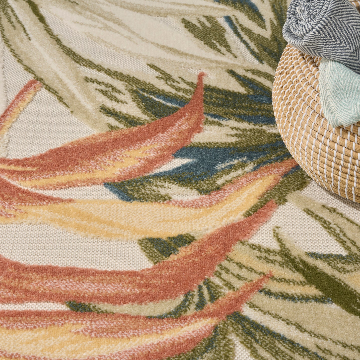 Nourison Aloha 3'6" x 5'6" Ivory Green Modern Rug