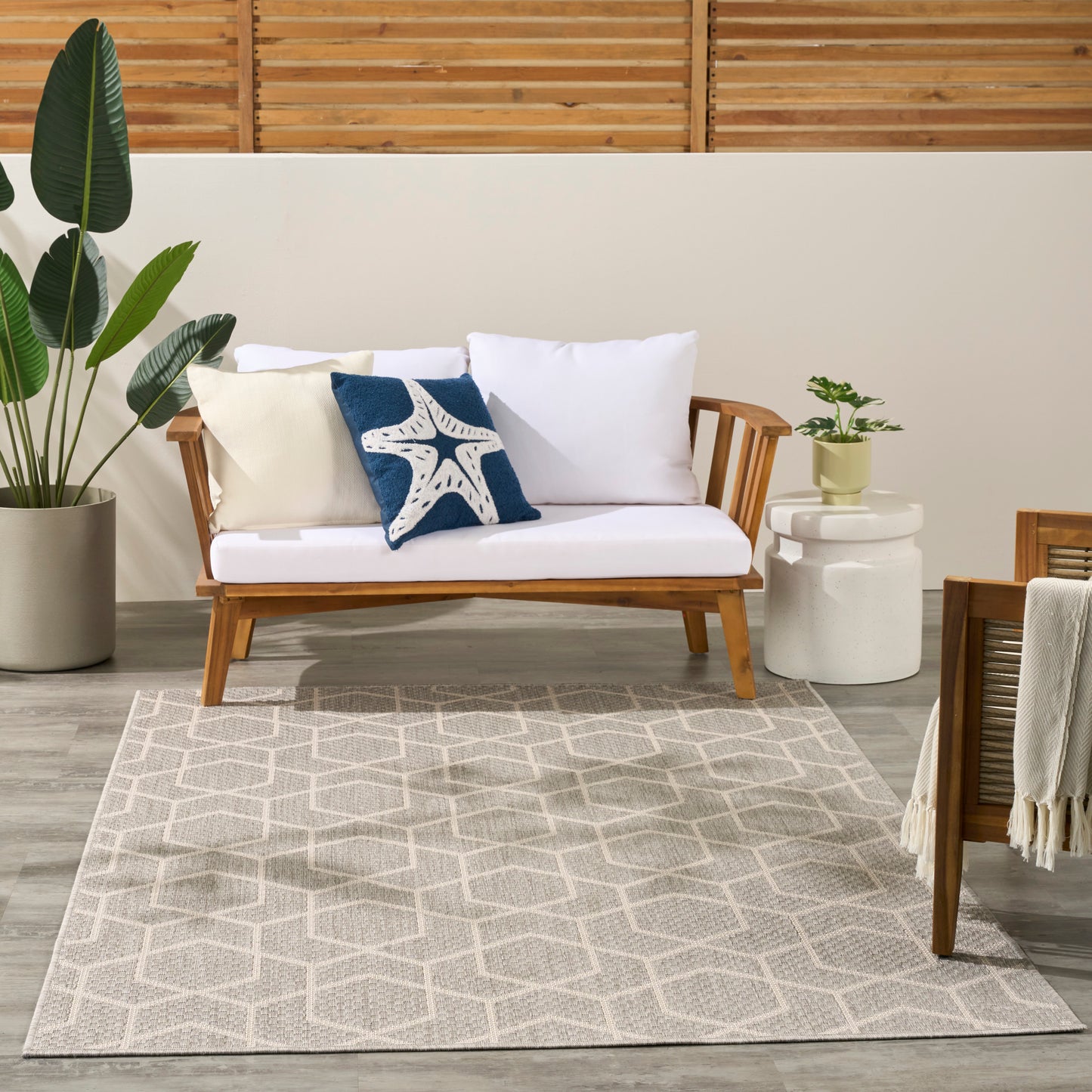 Nourison Horizon Indoor/Outdoor 4' x 6' Grey Modern Rug