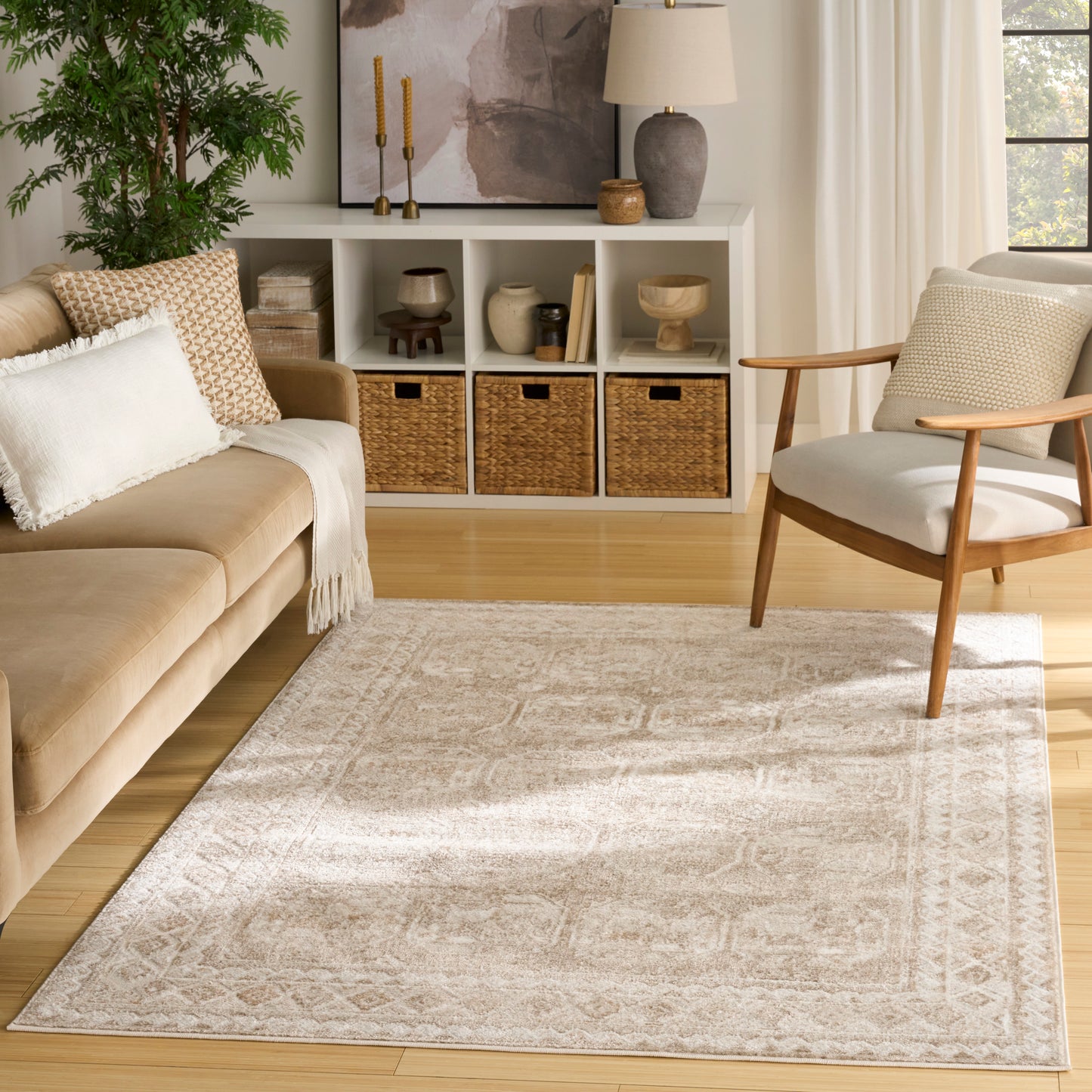 Nourison Dekor 4' x 6' Cream Beige Vintage Indoor Rug