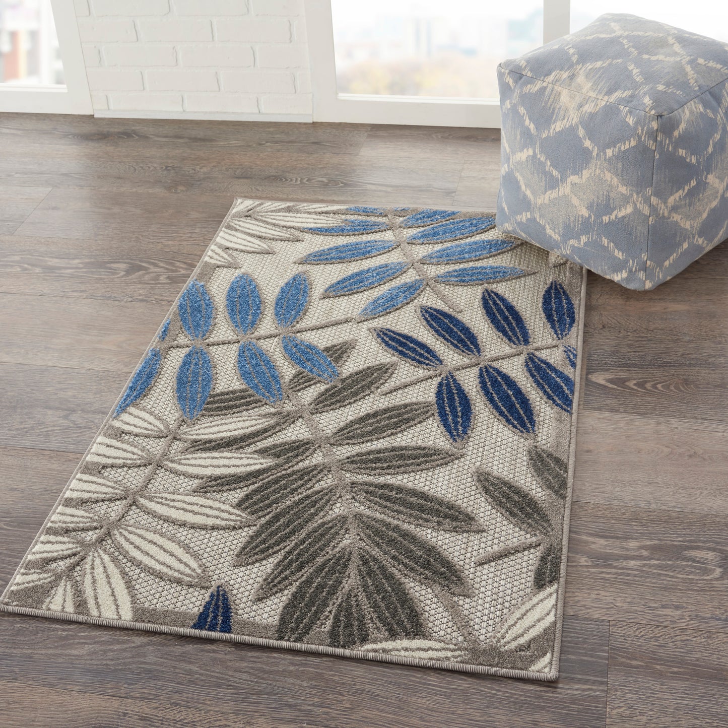 Nourison Aloha 2' x 3' Grey Blue Tropical Rug