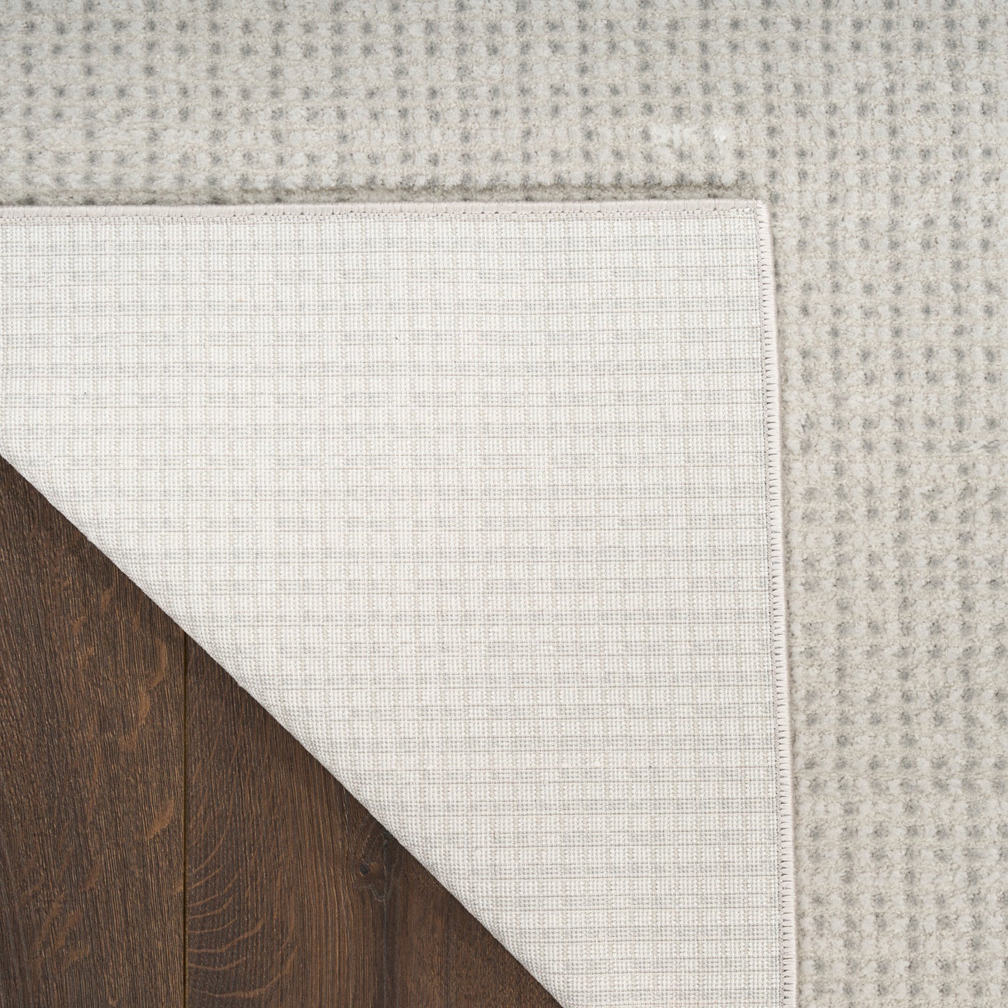 DKNY Atlantic Avenue 5'3" x 7'3" Grey Modern Indoor Rug