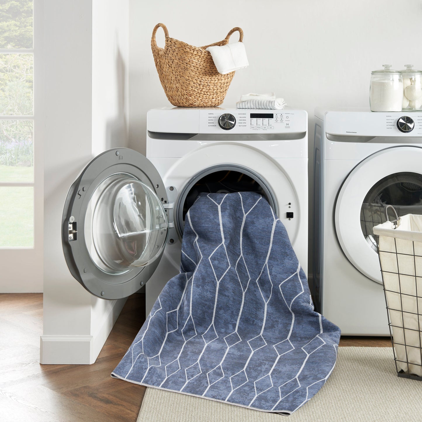 Nourison New Concept Washables 2' x 3'9" Navy Modern Indoor Rug