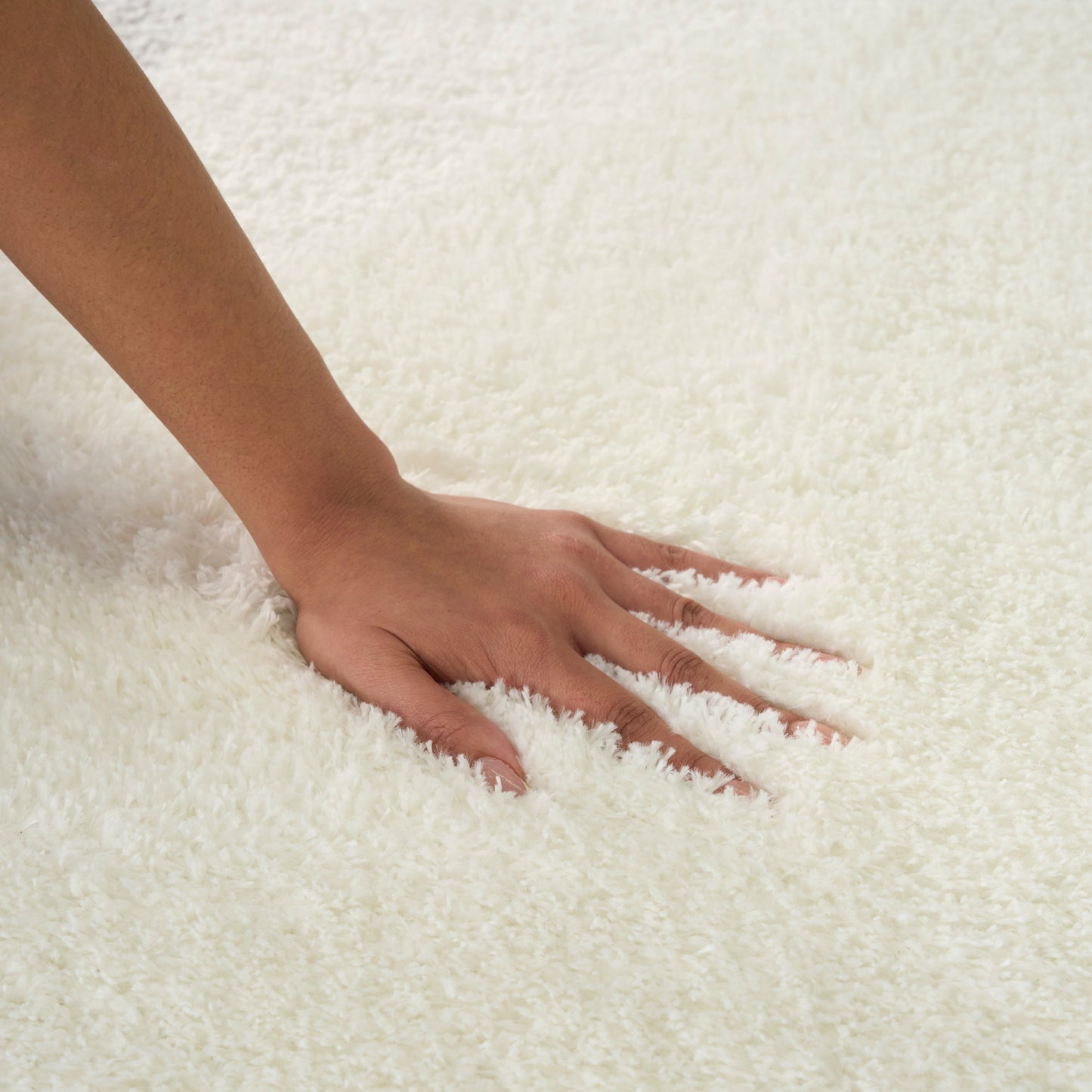 Nourison Pacific Shag 5'3" x 7'3" Ivory Grey Shag Indoor Rug