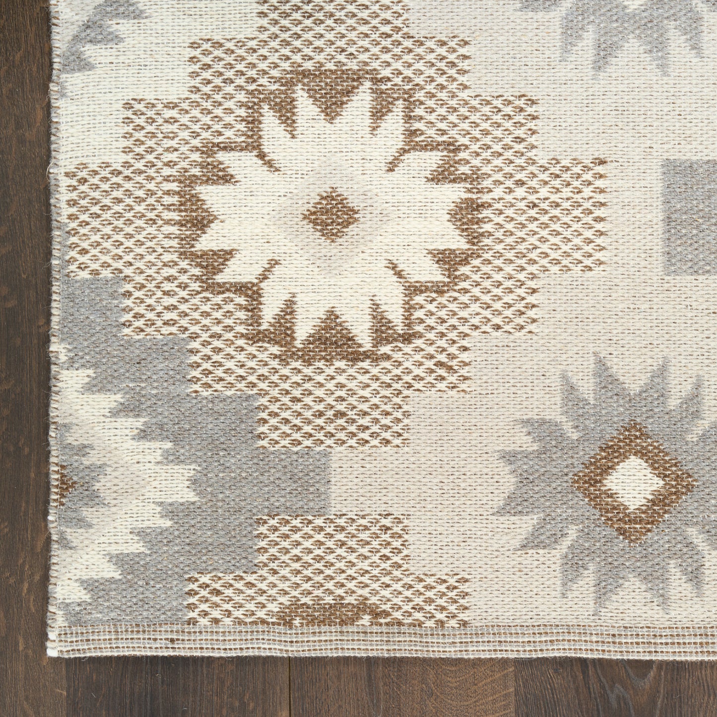 Nourison Copenhagen 5' x 7' Ivory Beige Modern Indoor Rug