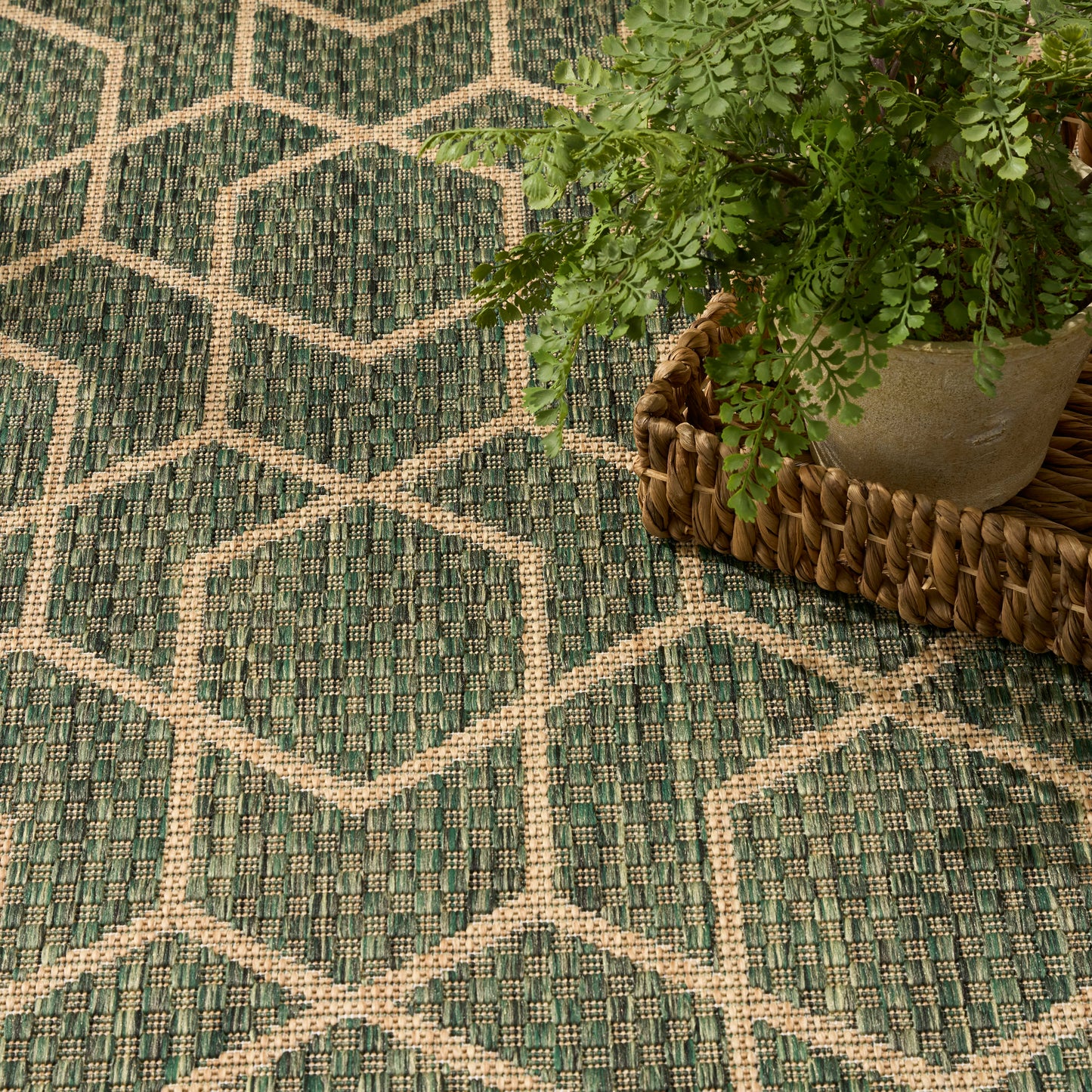 Nourison Horizon Indoor/Outdoor 10' x 14' Green Modern Rug
