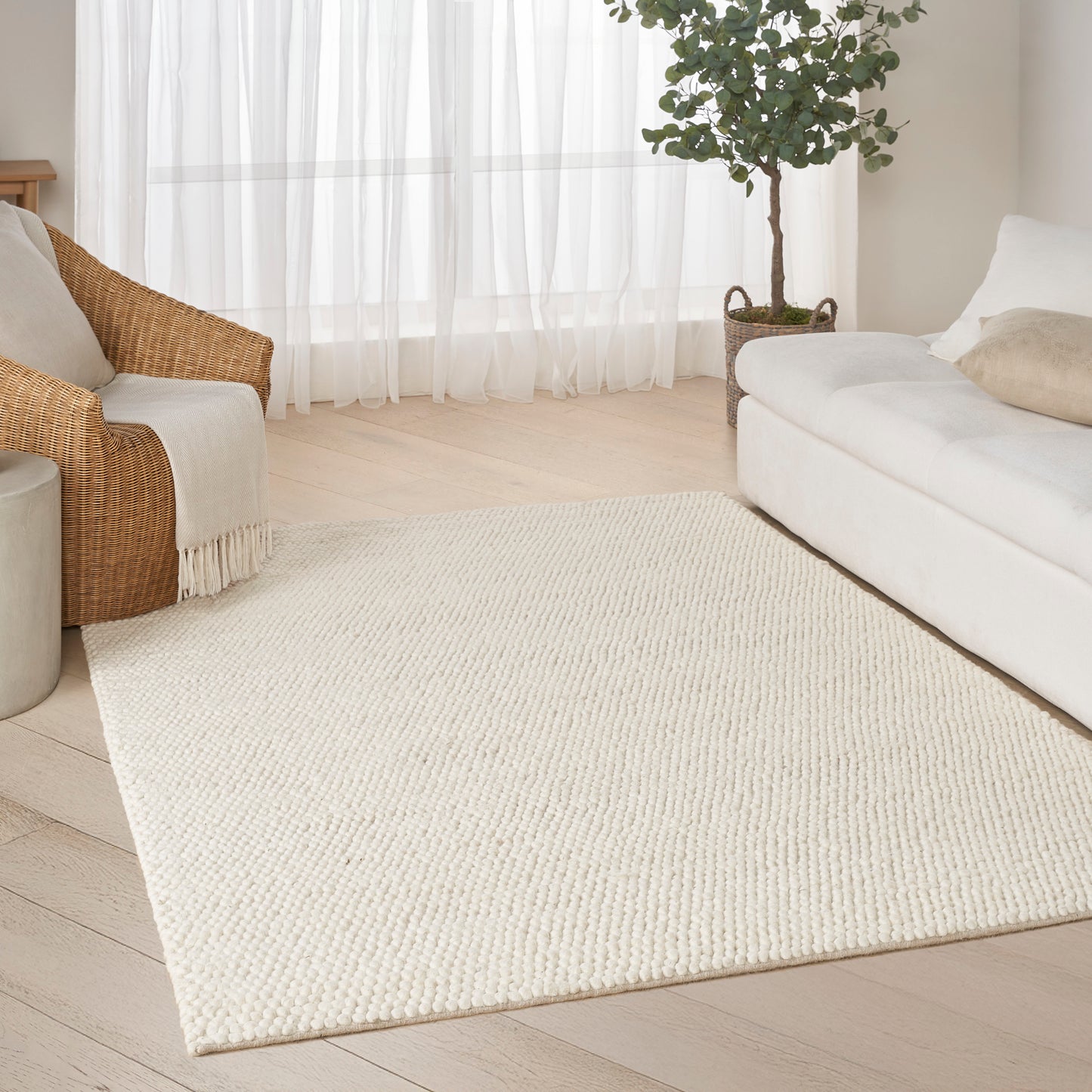DKNY Pure Knots 4' x 6' Ivory Modern Indoor Rug