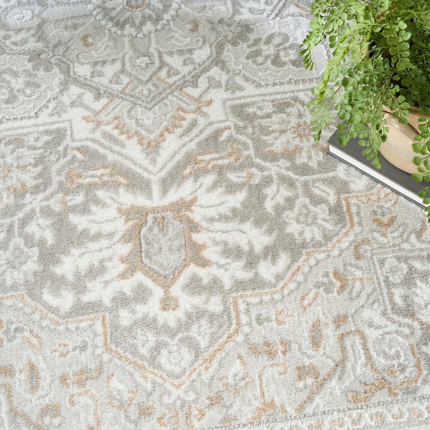 Nourison Dekor 5'3" x 7' Light Grey Vintage Indoor Rug
