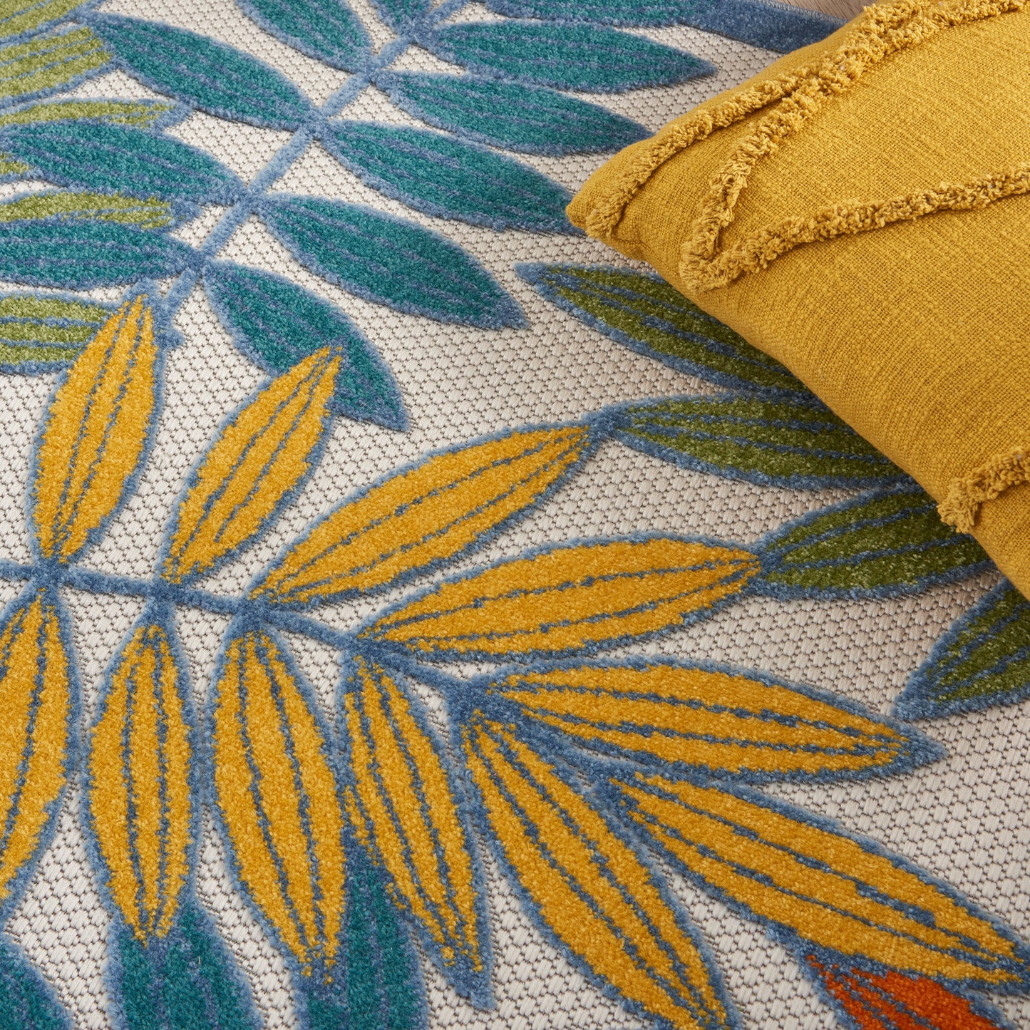 Nourison Aloha 5'3" x 7'5" Ivory/Multi Tropical Rug