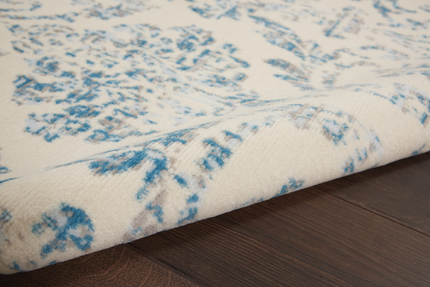 Nourison Jubilant 5'3" x 7'3" Ivory Blue Vintage Indoor Rug