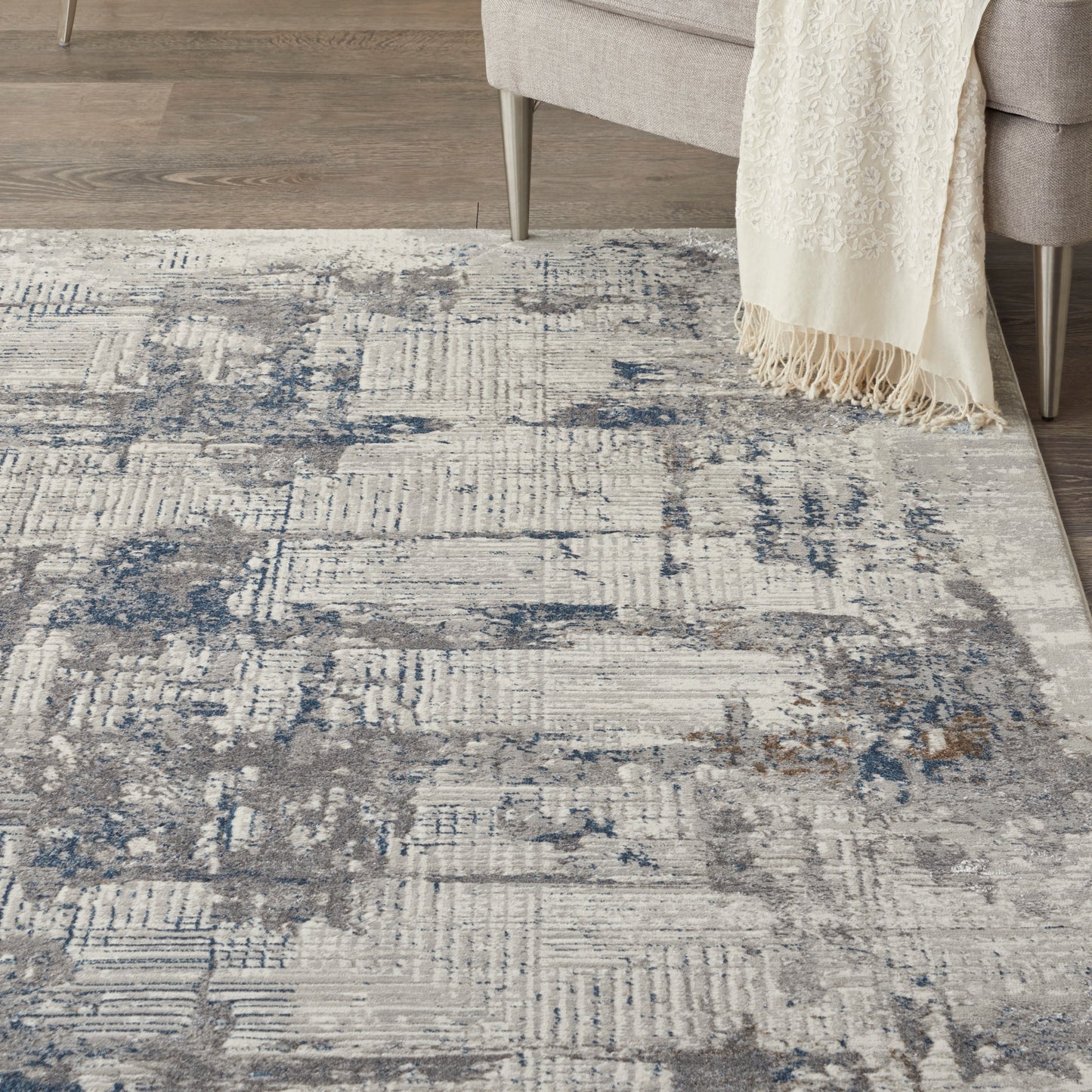Nourison Royal Terrace 5'3" x 7'3" Ivory Blue Modern Indoor Rug