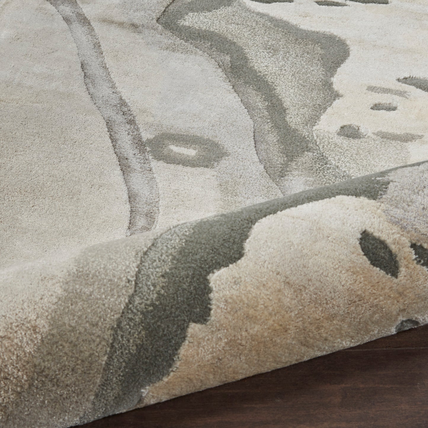 Nourison Prismatic 2' x 3' Silver Cloud Modern Indoor Rug