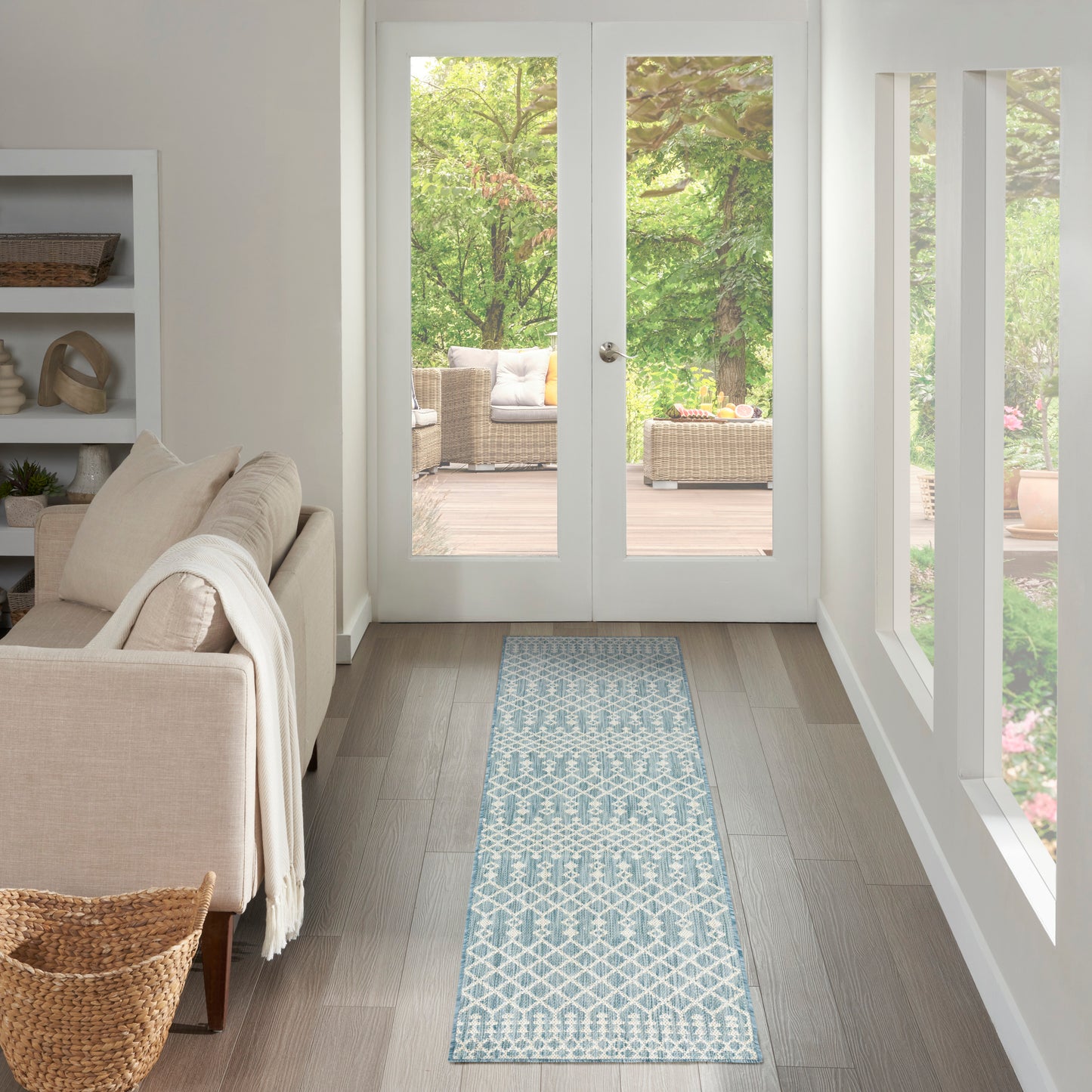 Nourison Positano 2'2" x 12' Aqua Modern Rug