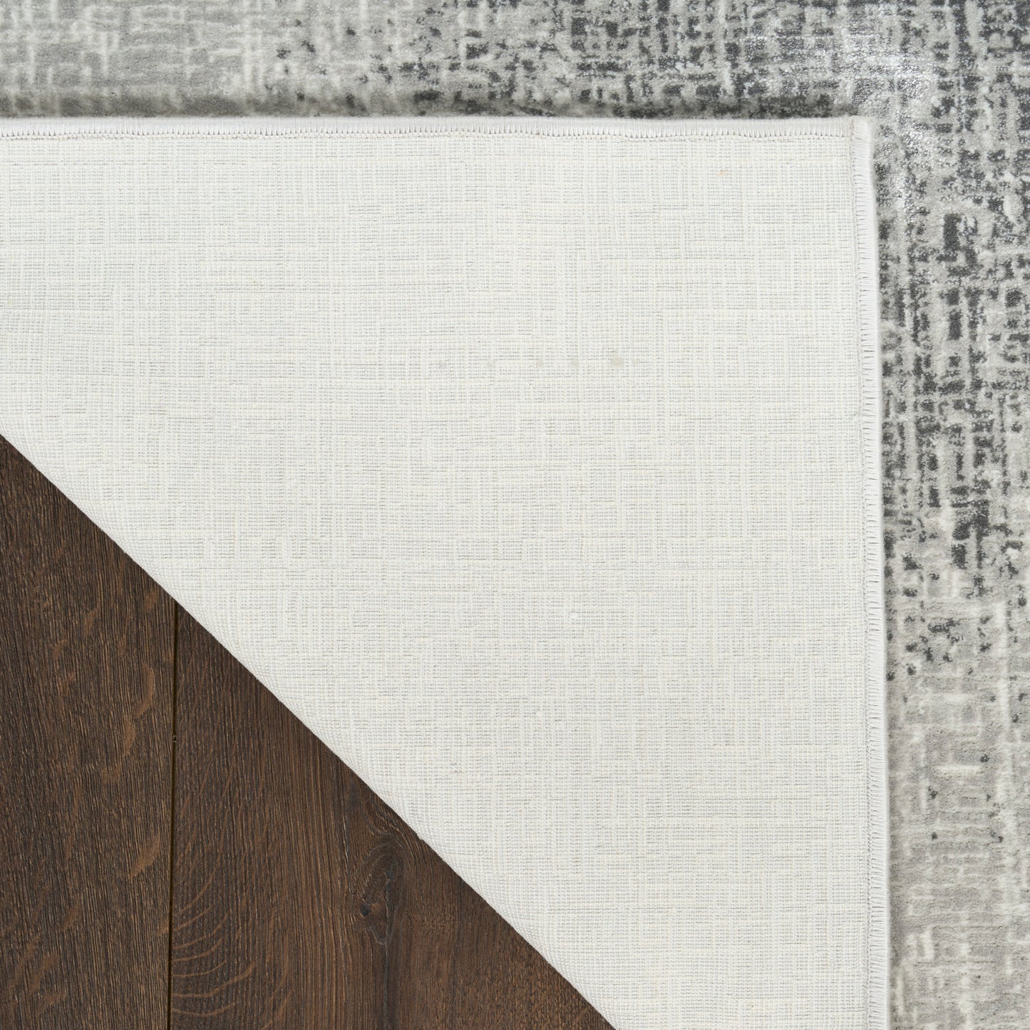 DKNY Grand Street 5'3" x 7'3" Light Grey Modern Indoor Rug