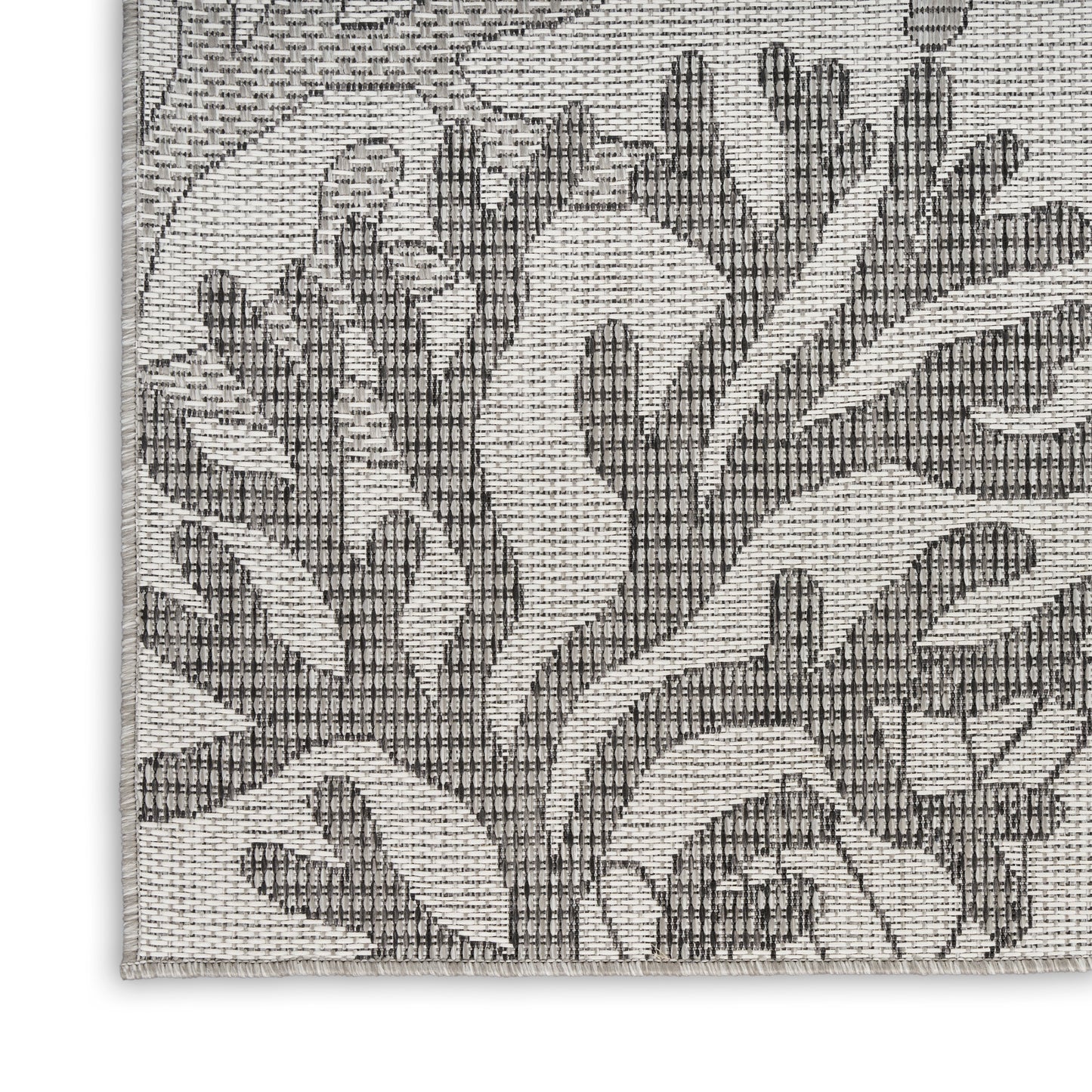 Nourison Garden Oasis 6' x 9' Grey Coastal, Nautical & Beach Rug