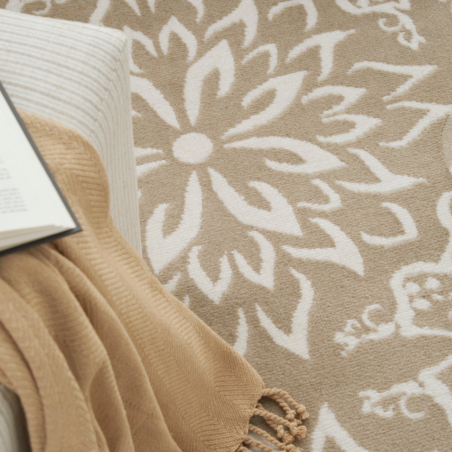 Nourison Jubilant 5'3" x Round Taupe Farmhouse Indoor Rug