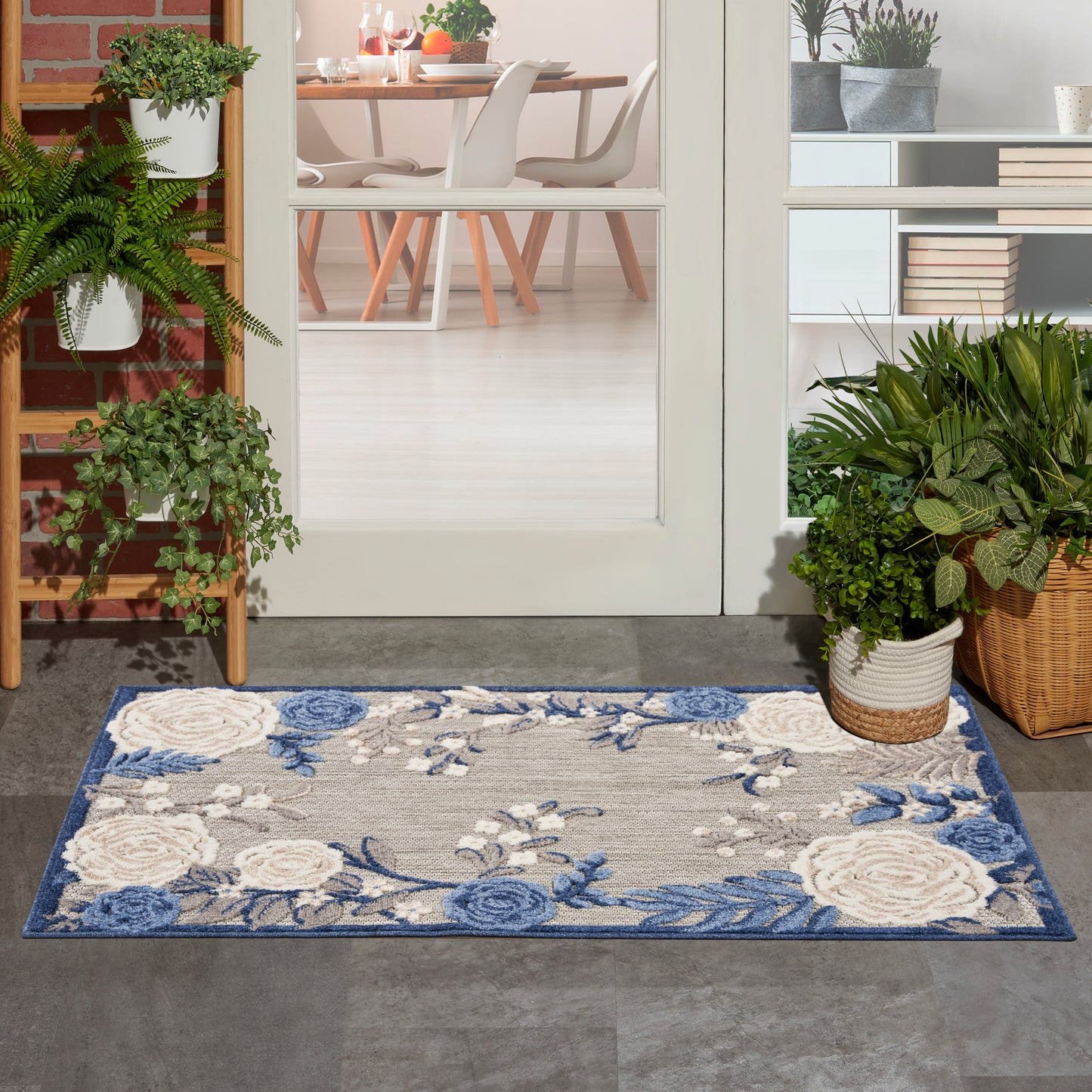 Nourison Aloha 2' x 3' Blue Grey Outdoor Rug