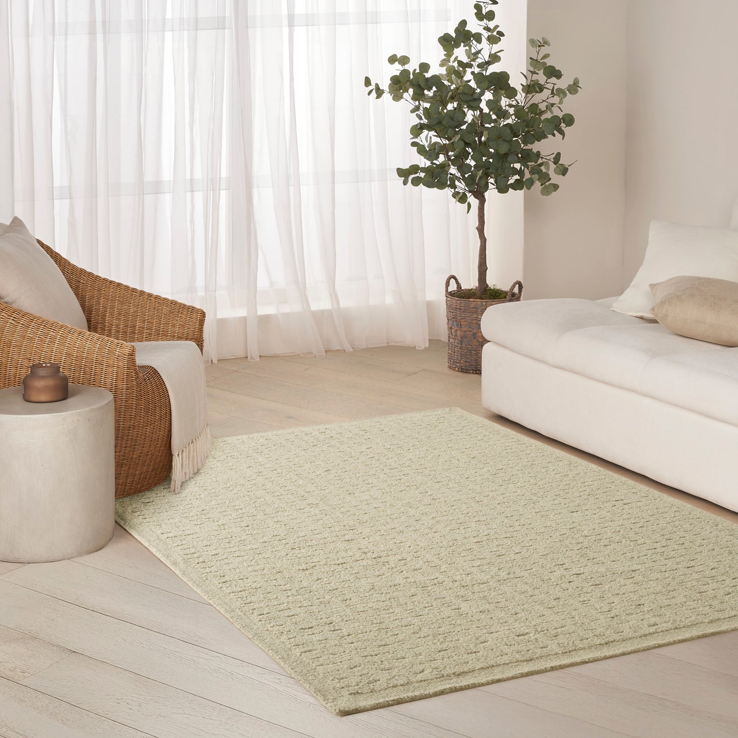 DKNY Pure Grids 5'3" x 7'3" Light Green Contemporary Indoor Rug