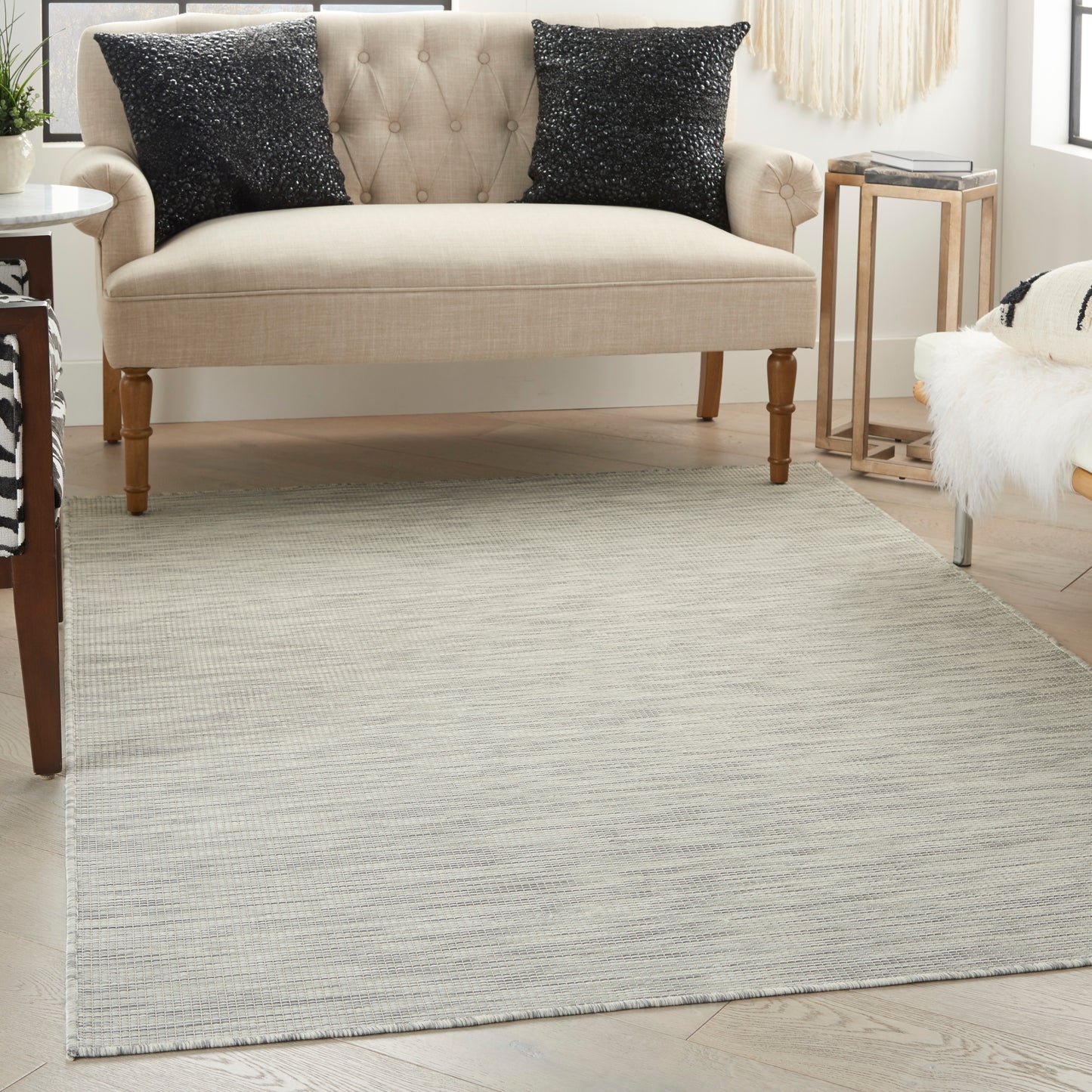 Nourison Positano 4' x 6' Light Grey Modern Rug