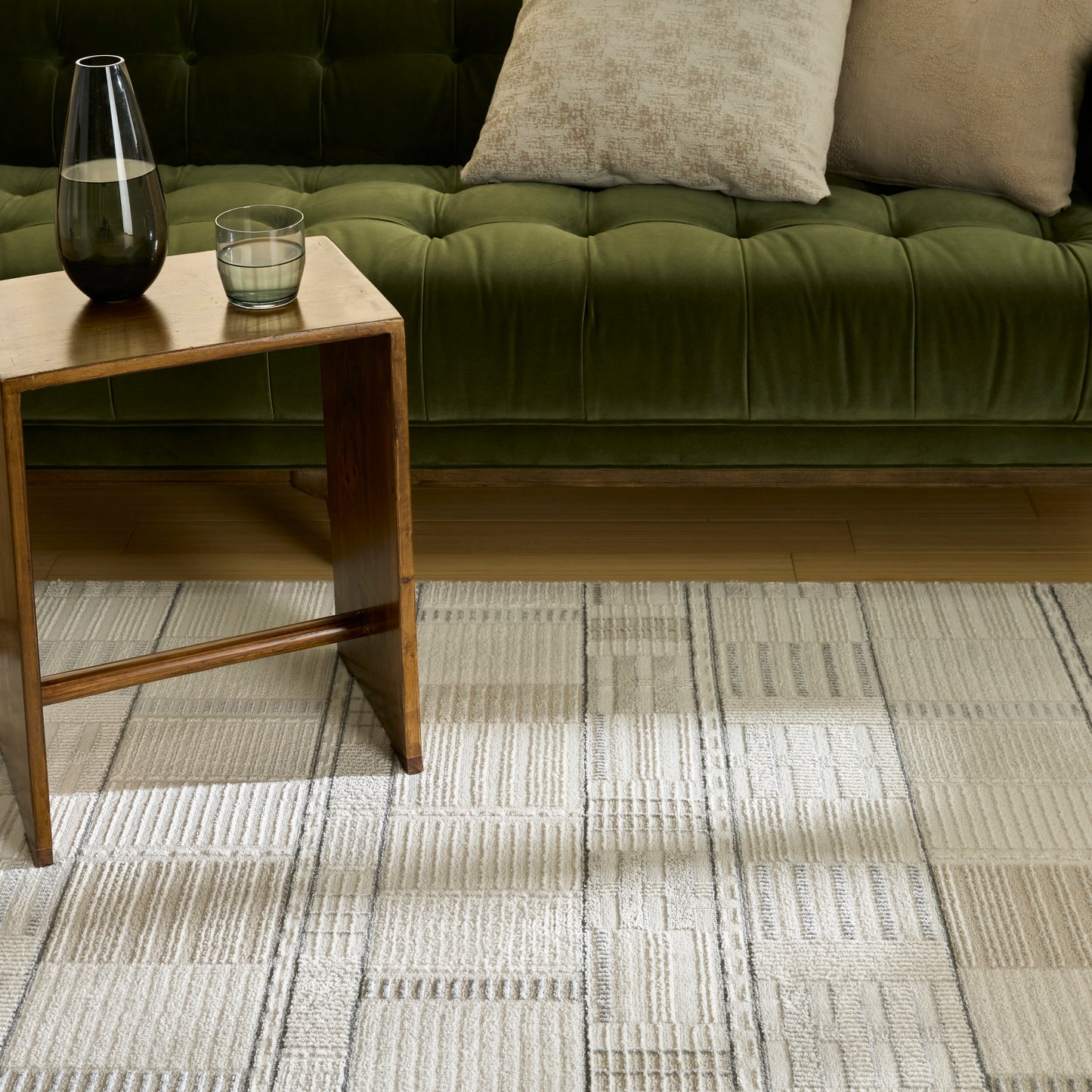 Nourison Nordic 5' x 7' Ivory Grey Modern Indoor Rug