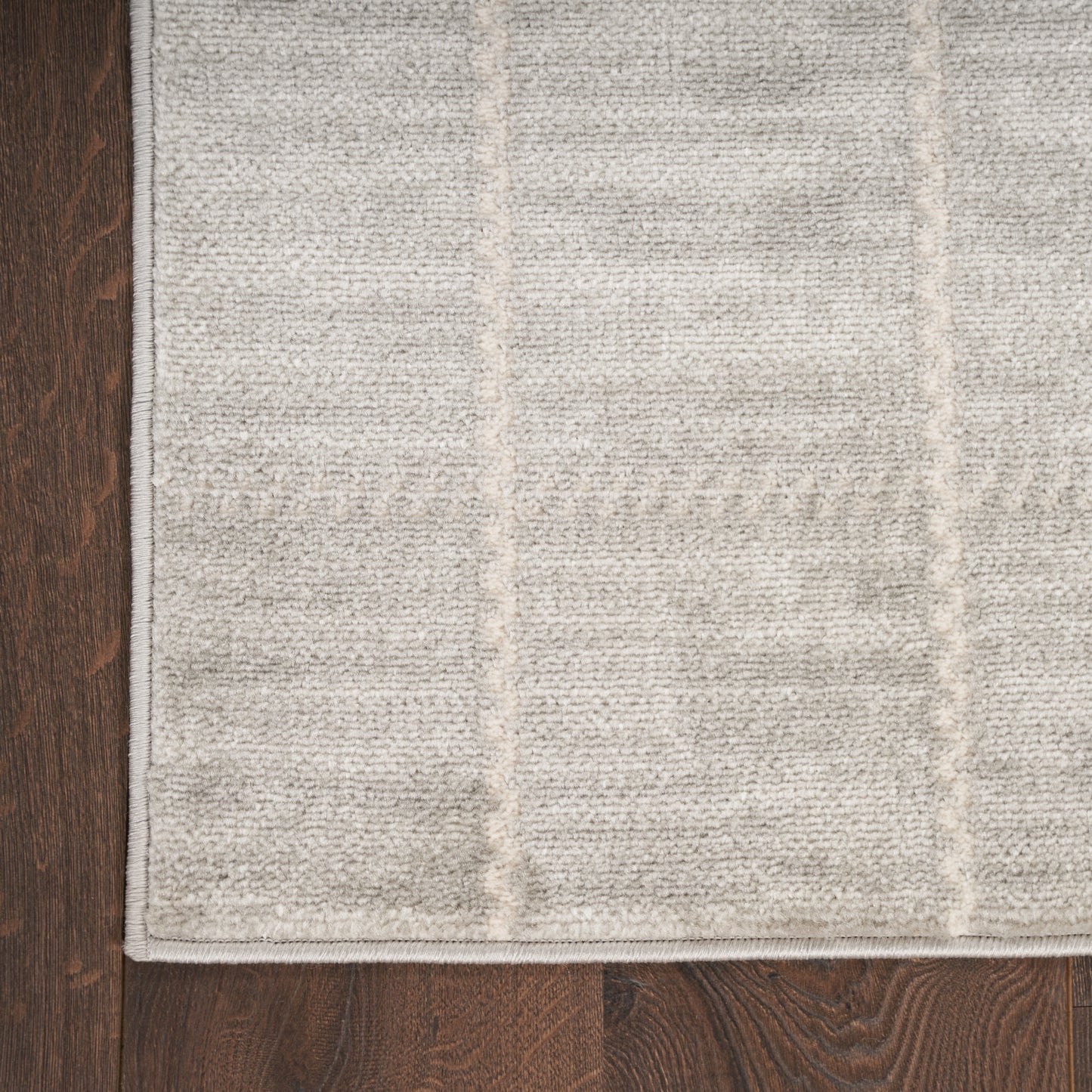Nourison Serenity Home 3'11" x 5'11" Light Grey Modern Indoor Rug