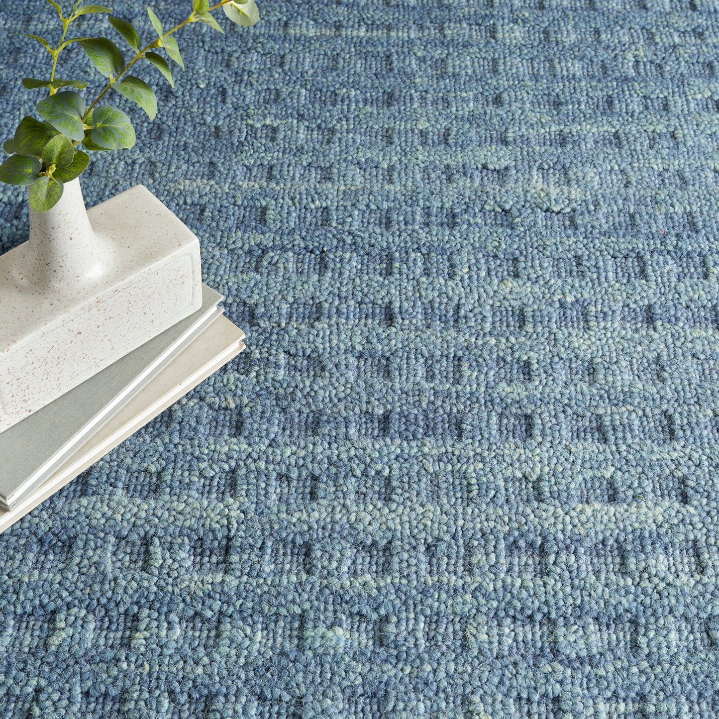 Nourison Marana 3'9" x 5'9" Navy Contemporary Indoor Rug