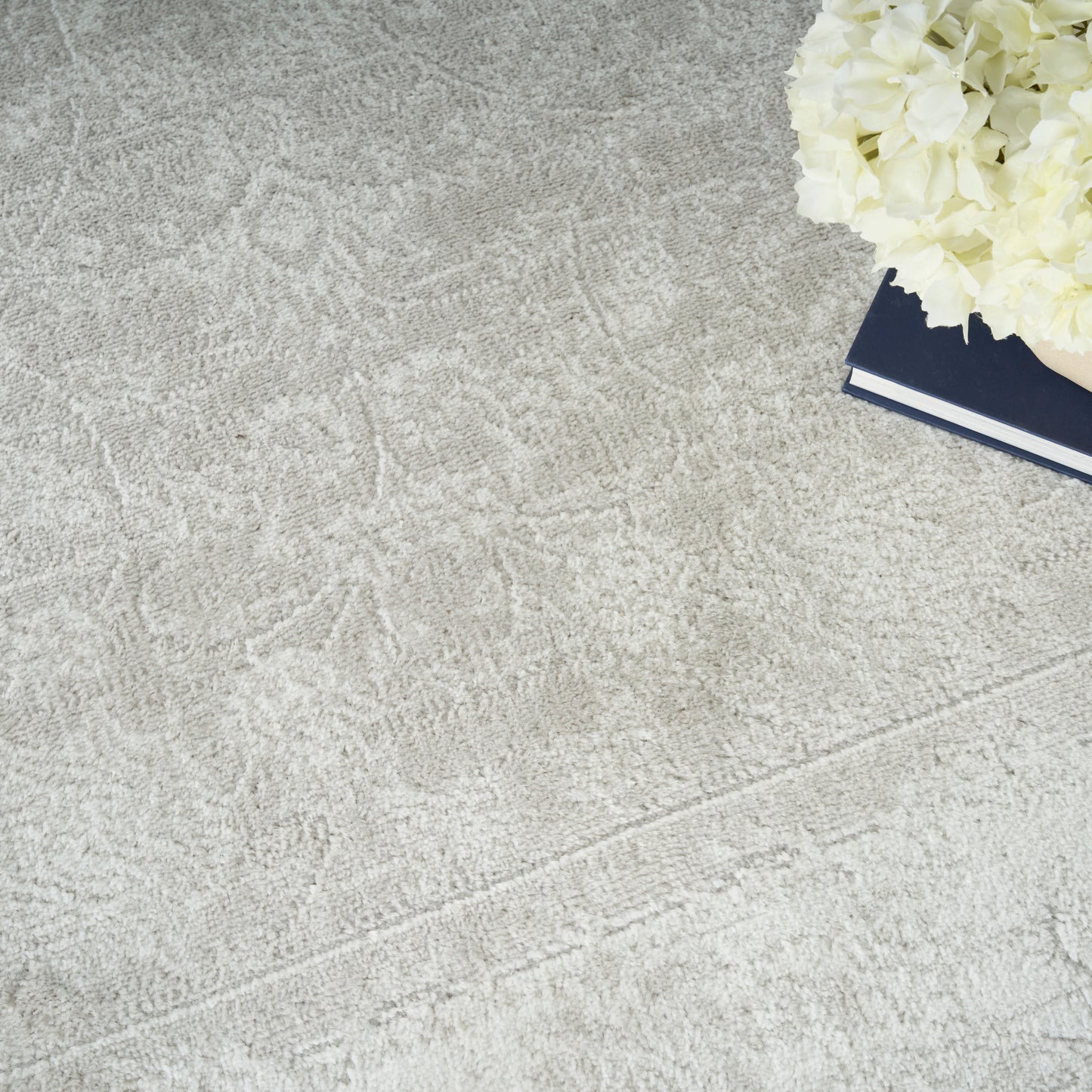 Nourison Dekor 7'10" x 9'10" Light Grey Vintage Indoor Rug