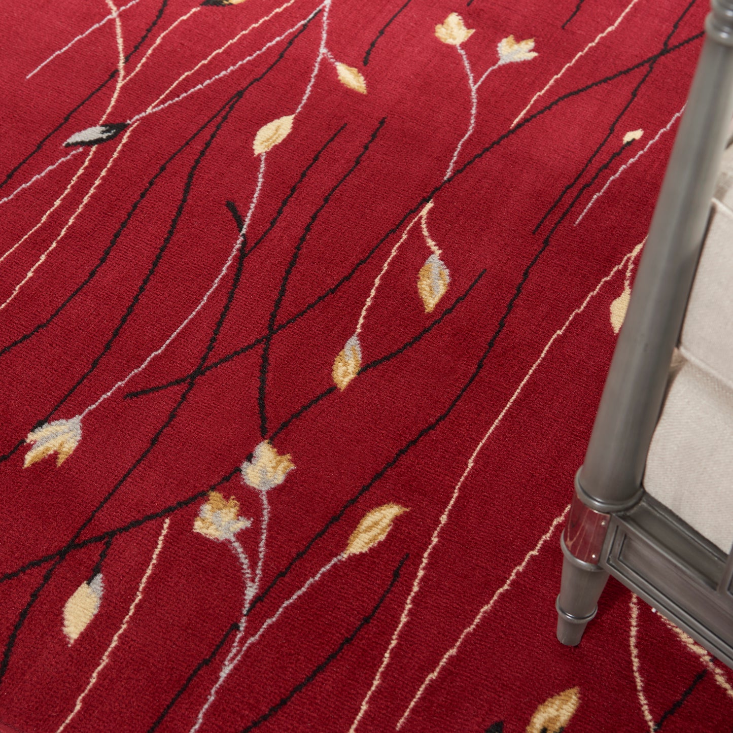 Nourison Grafix 7' x 10' Red Contemporary Indoor Rug