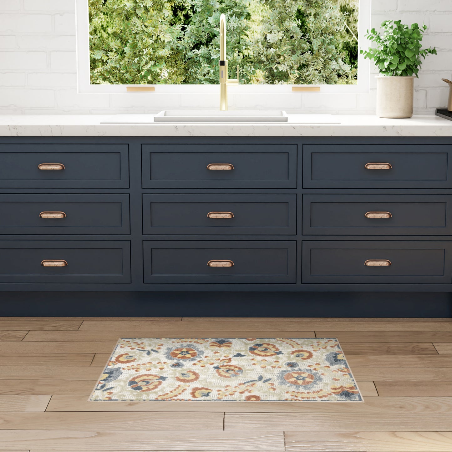 Nourison Aloha 2'8" x 4' Grey Multicolor Farmhouse Rug