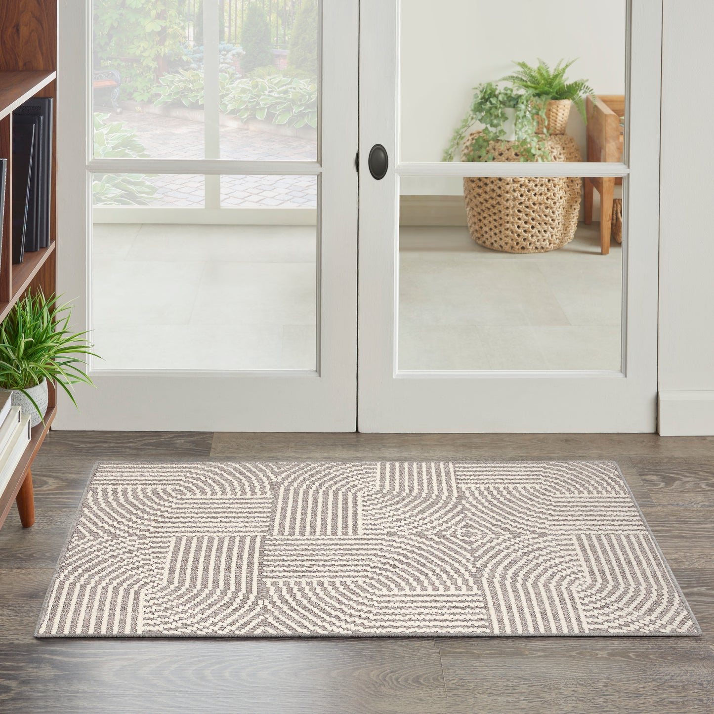 Nourison Natural Texture 2'2" x 3'9" Grey Ivory Modern Indoor Rug