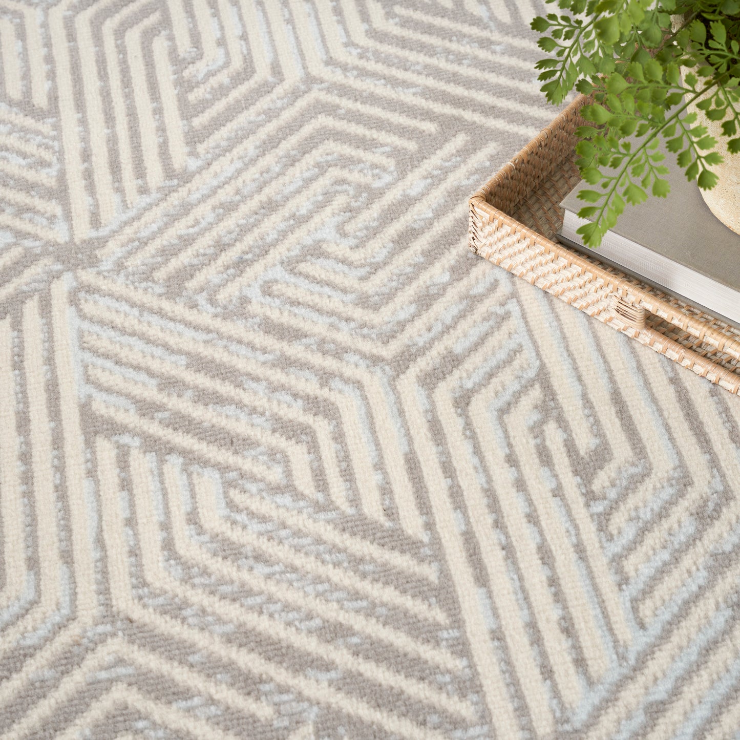 Nourison Grafix 4' x Round Grey Modern Indoor Rug
