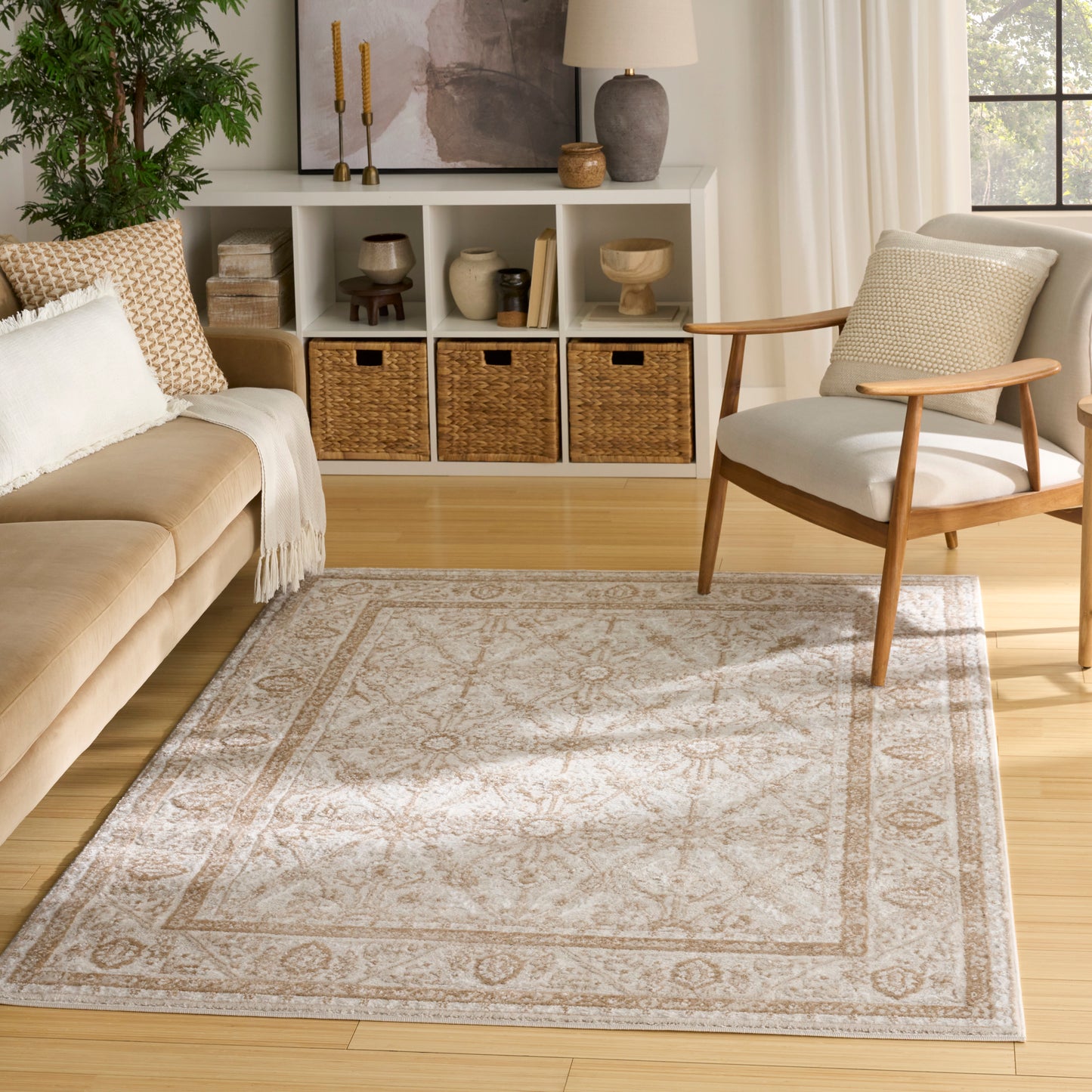 Nourison Dekor 4' x 6' Cream Beige Vintage Indoor Rug