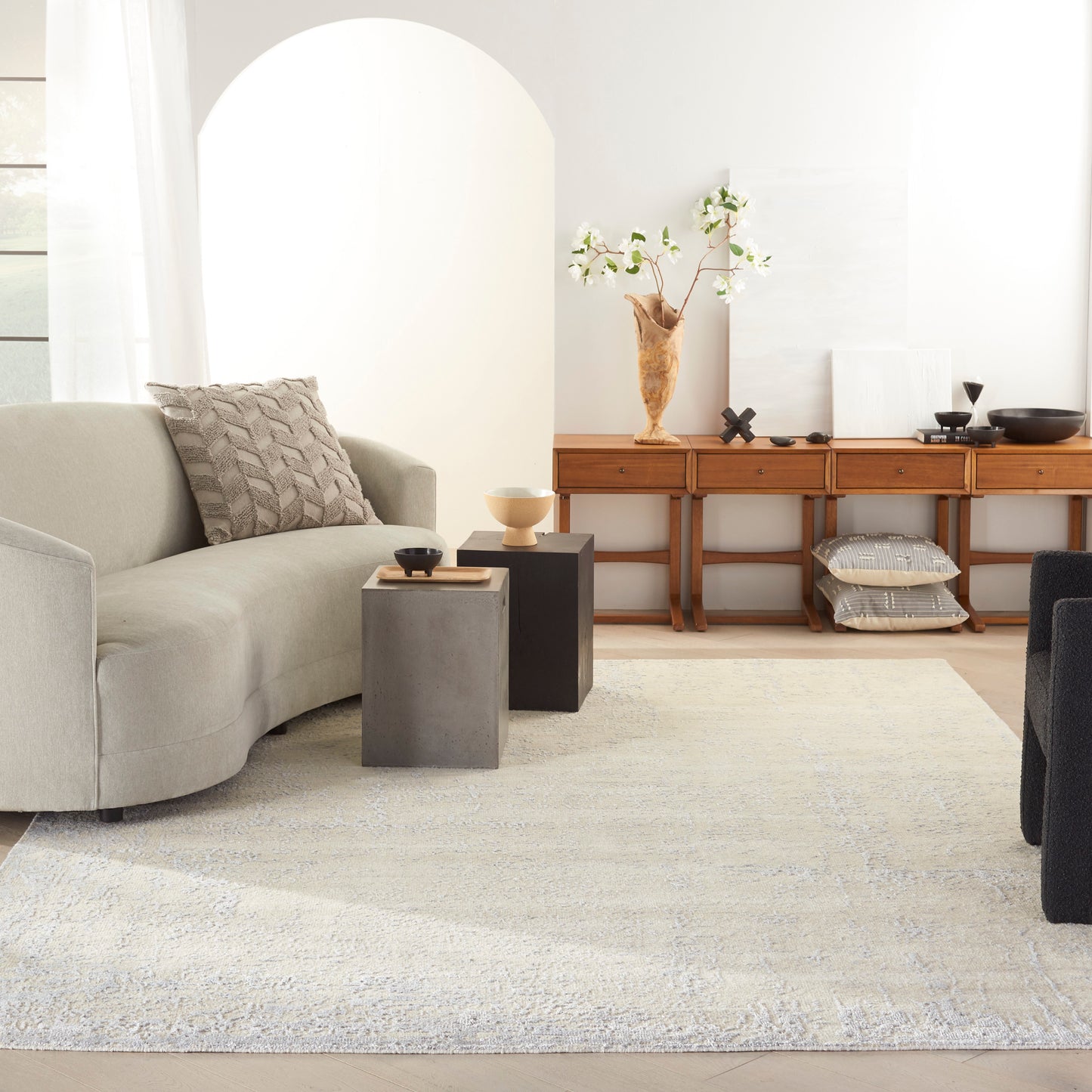 Nourison Luna 7'9" x 9'9" Ivory Silver Blue Modern Indoor Rug