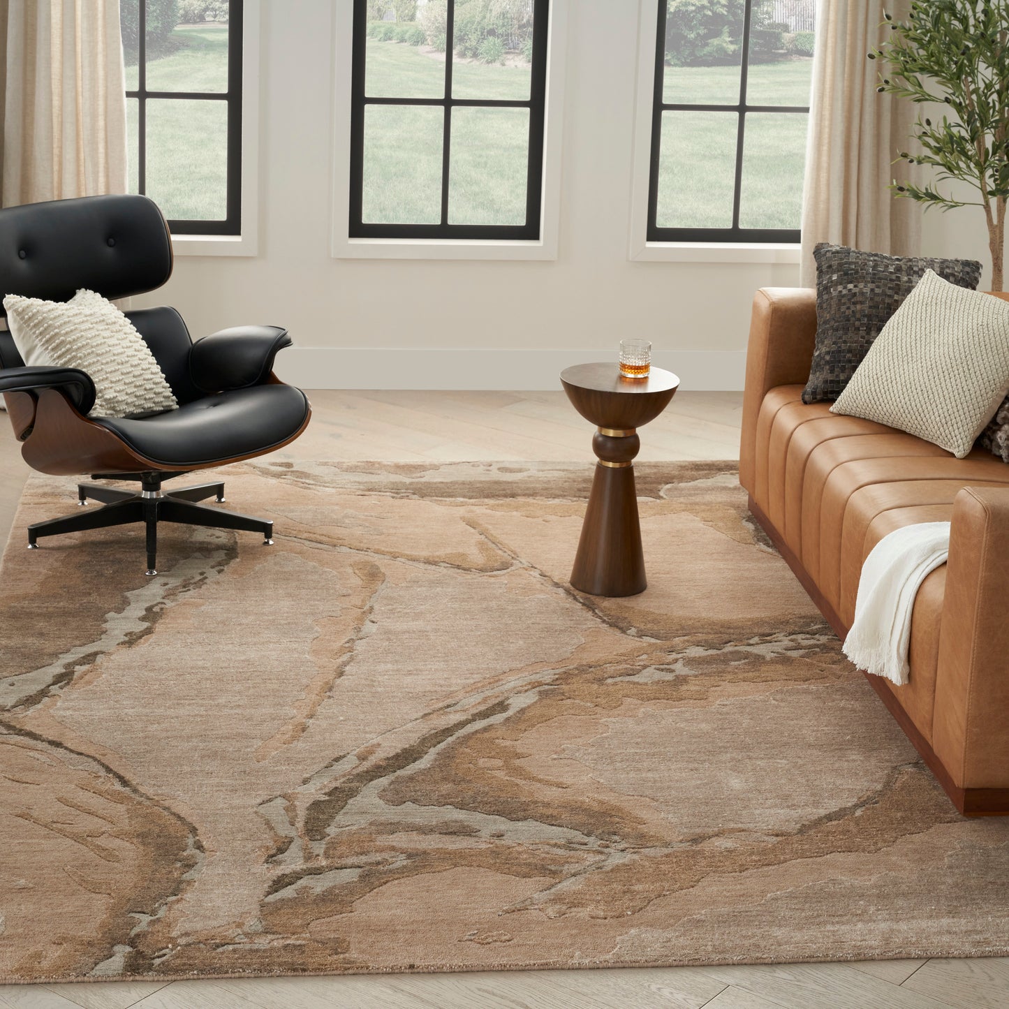 Nourison Silk Shadows 9'9" x 13'9" Beige Silver Modern Indoor Rug