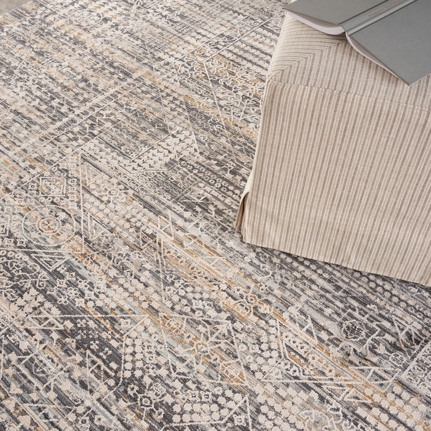 Nourison Lynx 7'10" x 10'1" Ivory Slate Vintage Indoor Rug