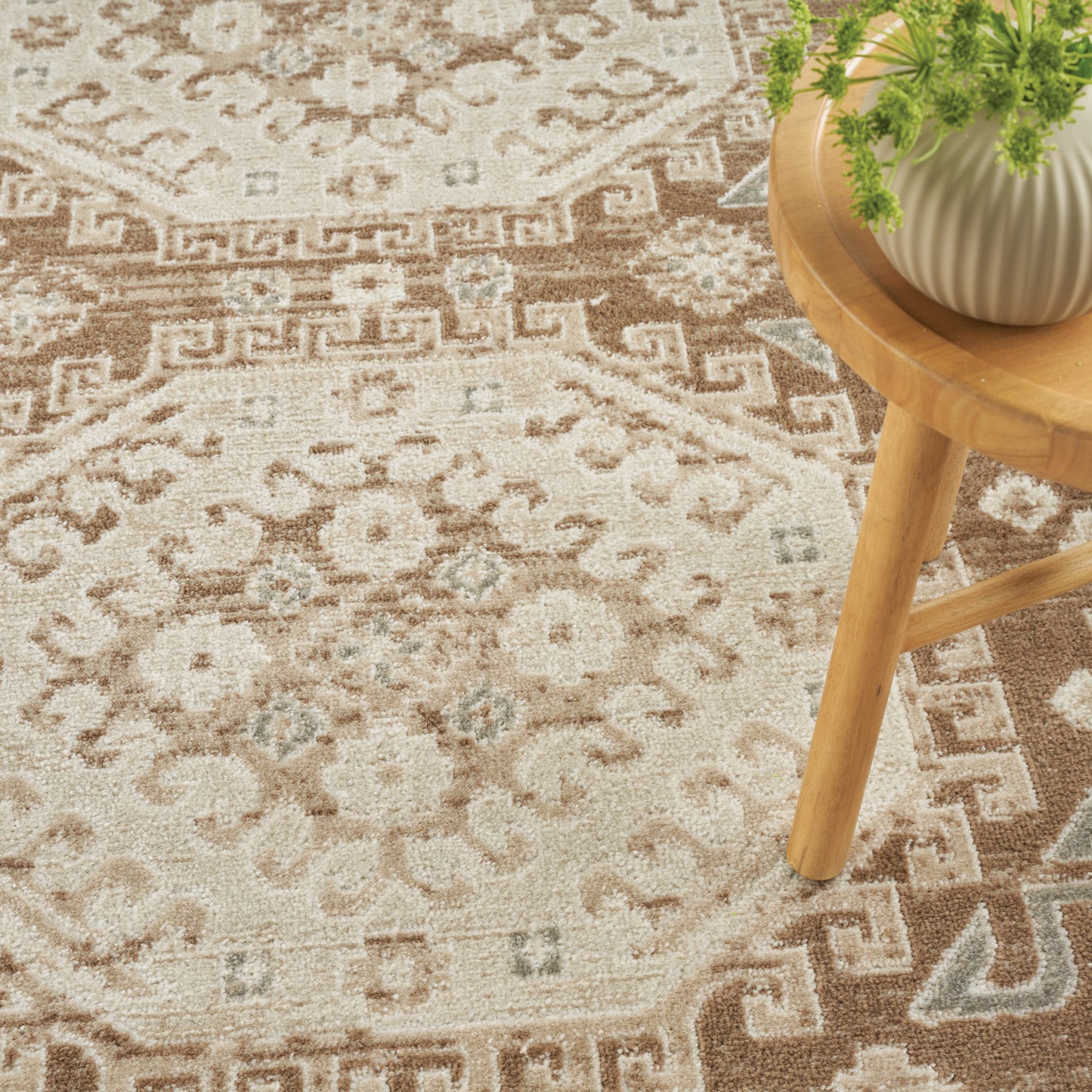 Nourison Serenity Home 7'10" x 9'10" Ivory Mocha Vintage Indoor Rug