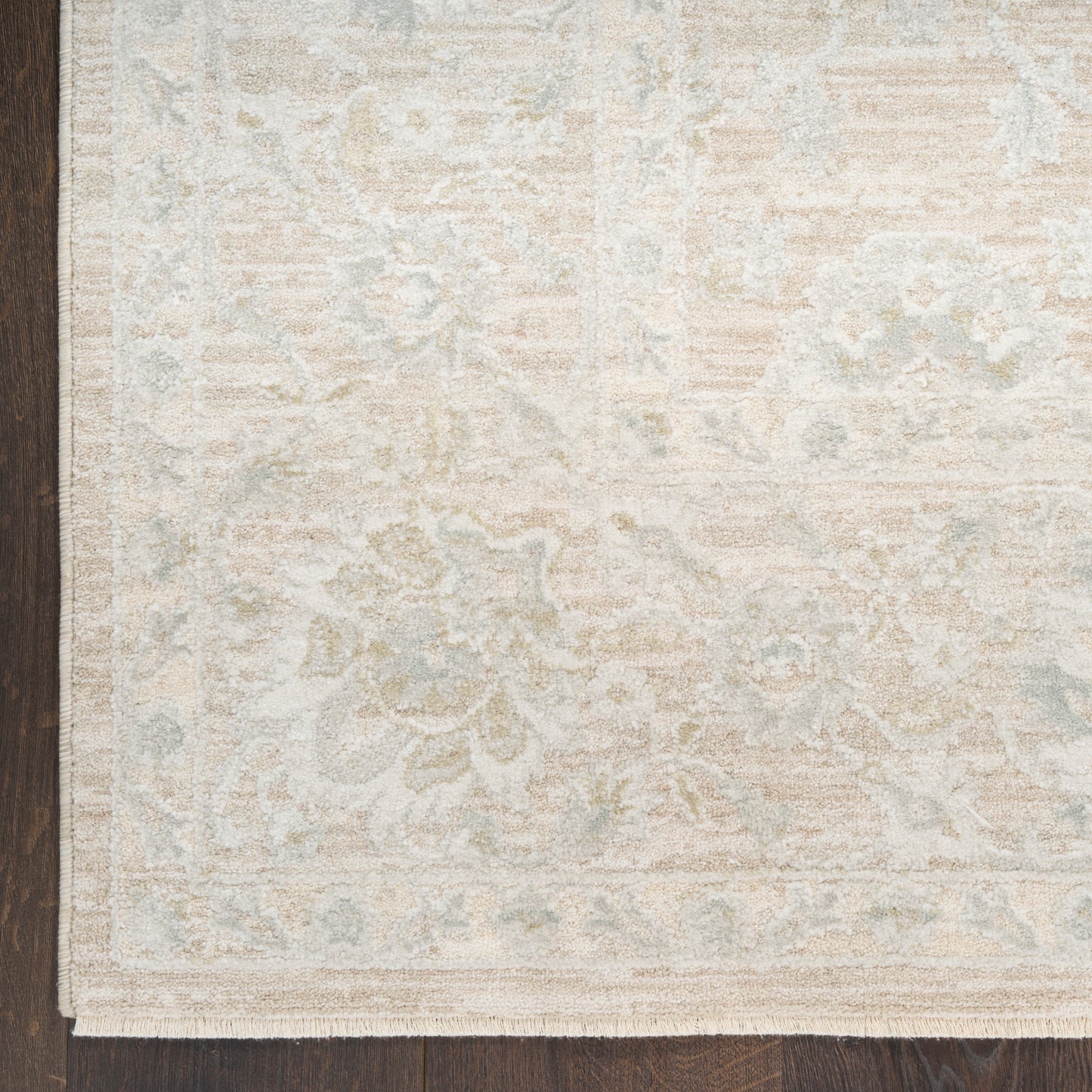 Nourison Envy 5'3" x 7'10" Cream Vintage Indoor Rug