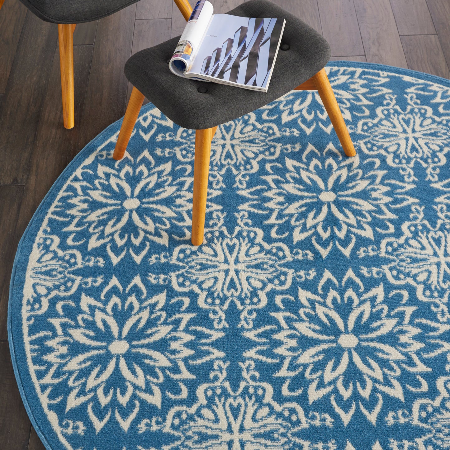 Nourison Jubilant 5'3" x Round Ivory Blue Farmhouse Indoor Rug