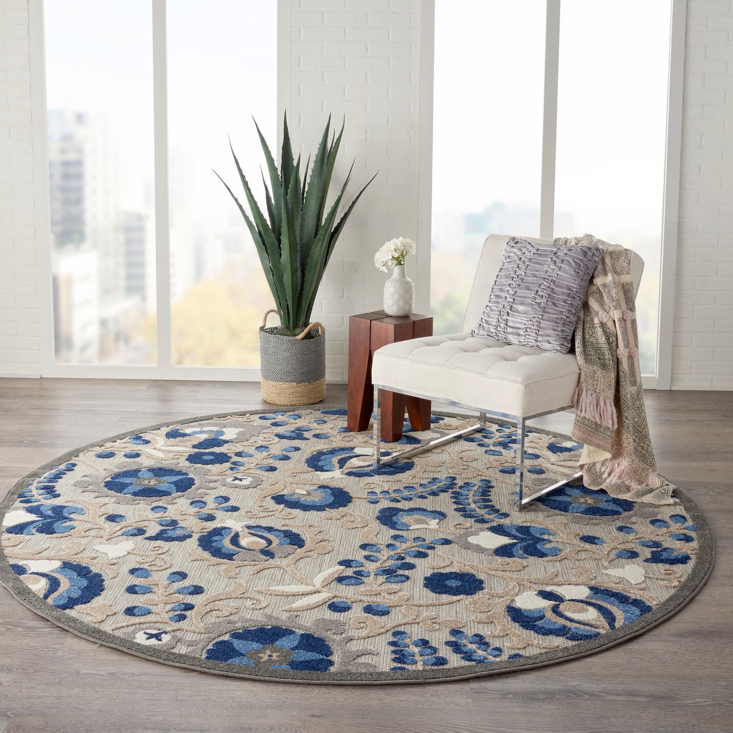 Nourison Aloha 7'10" x Round Natural Blue Farmhouse Rug