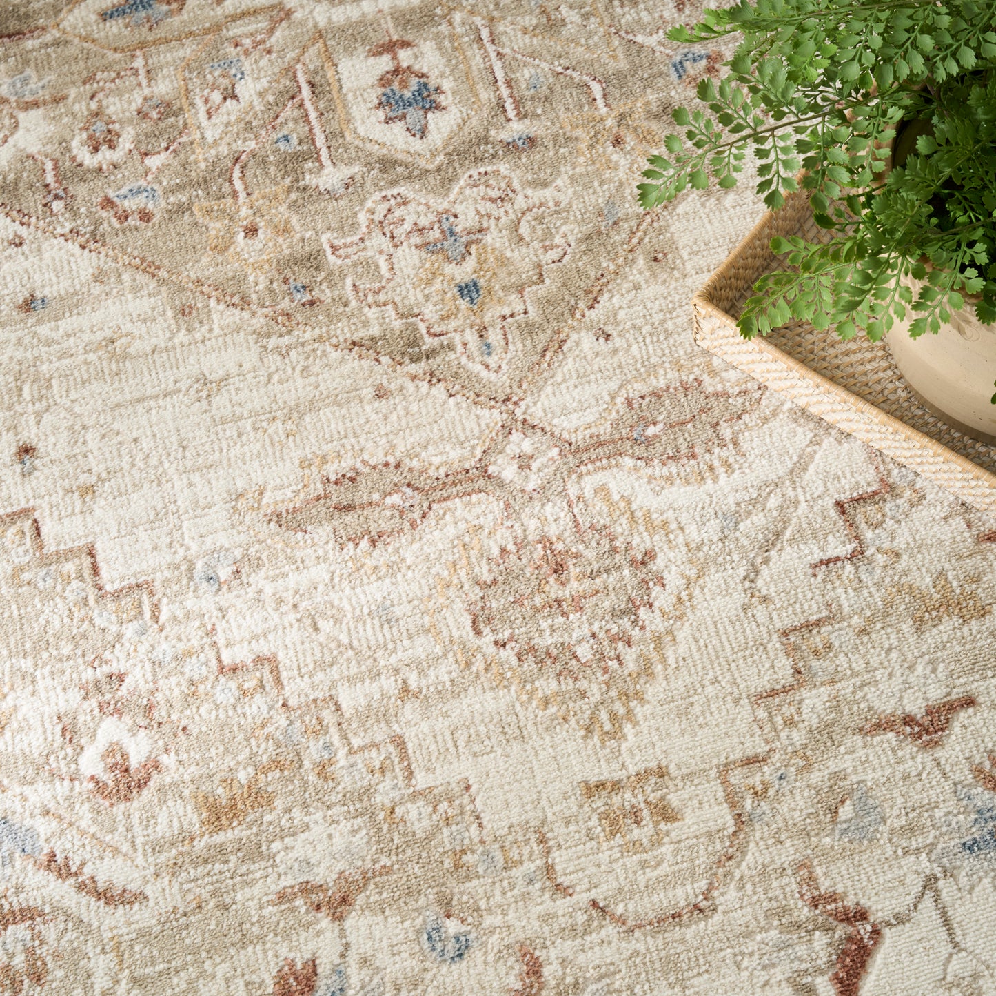 Nourison Pardis 5'3" x 7' Ivory Taupe Vintage Indoor Rug