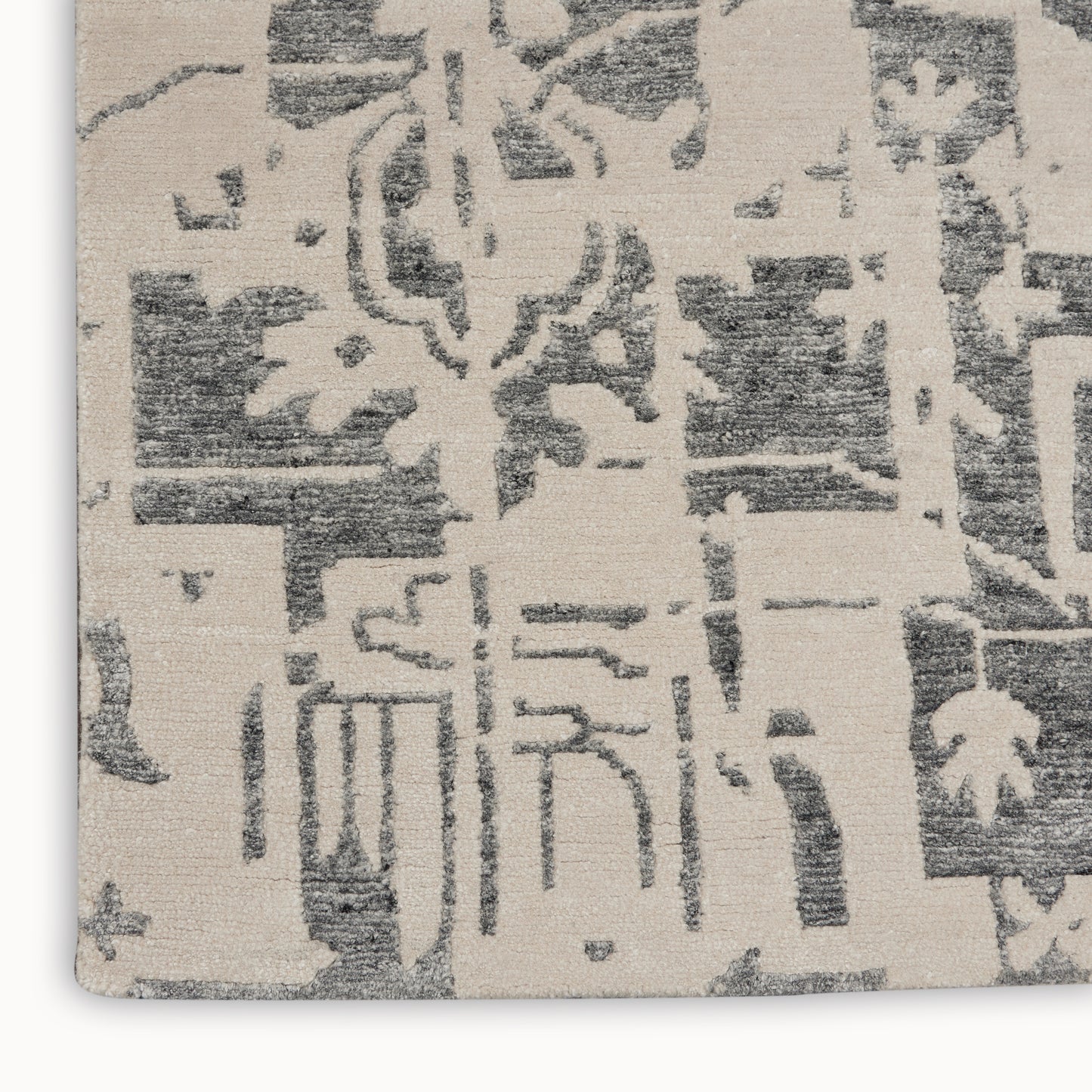 Nourison Silk Shadows 2' x 3' Ivory Grey Modern Indoor Rug