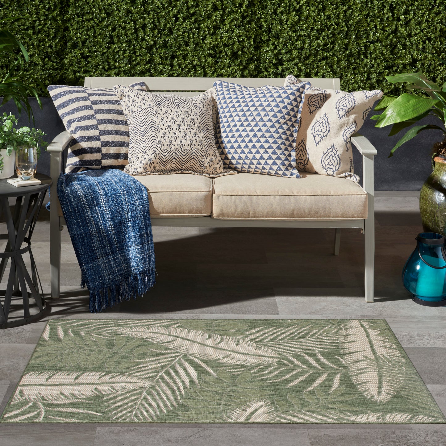 Nourison Garden Oasis 2' x 4' Green Ivory Outdoor Rug