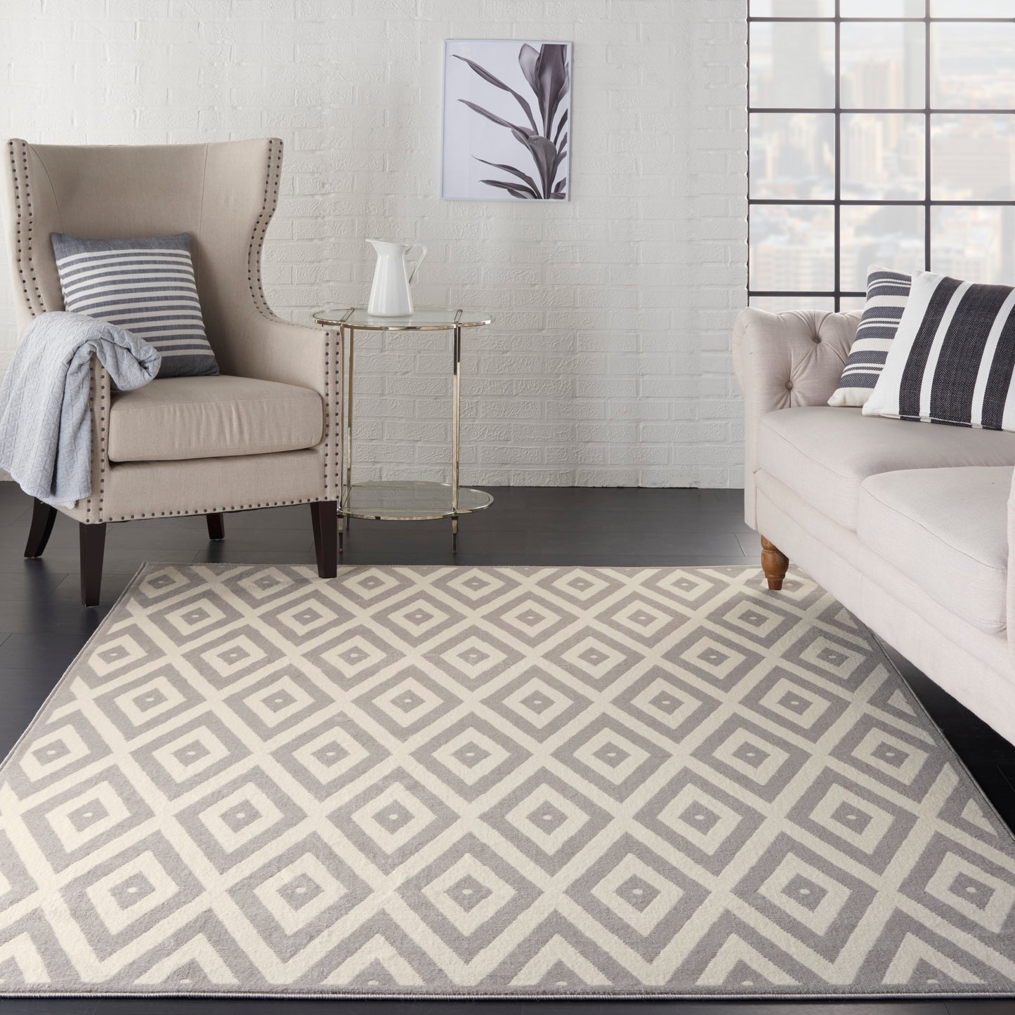 Nourison Grafix 6' x 9' White/Grey Mid-Century Modern Indoor Rug