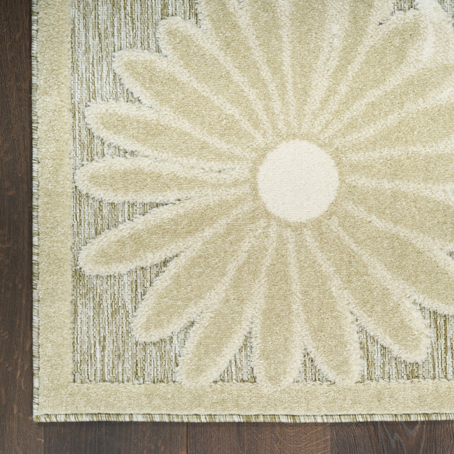 Nourison Aloha 5'3" x 7'5" Ivory Sage Outdoor Rug