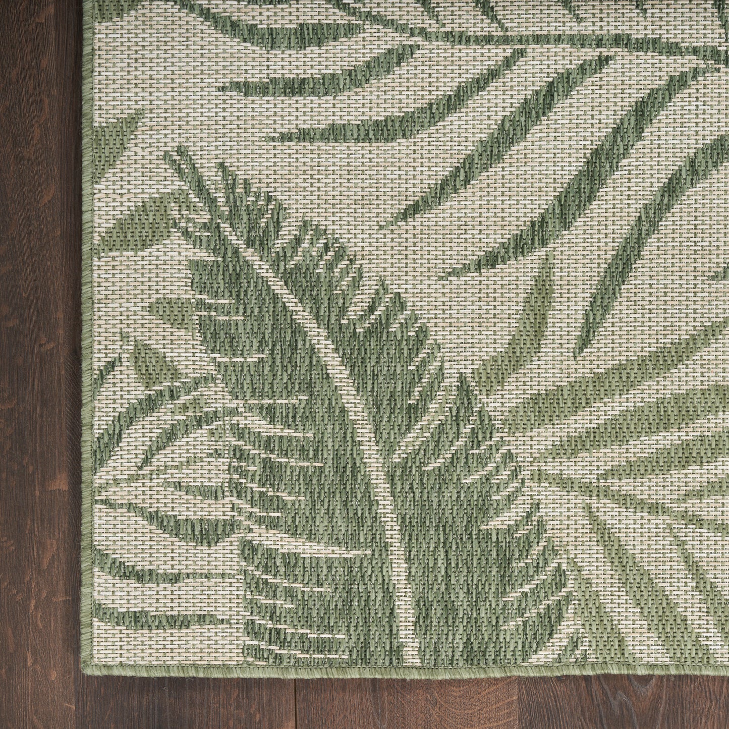 Nourison Garden Oasis 2' x 8' Ivory Green Outdoor Rug