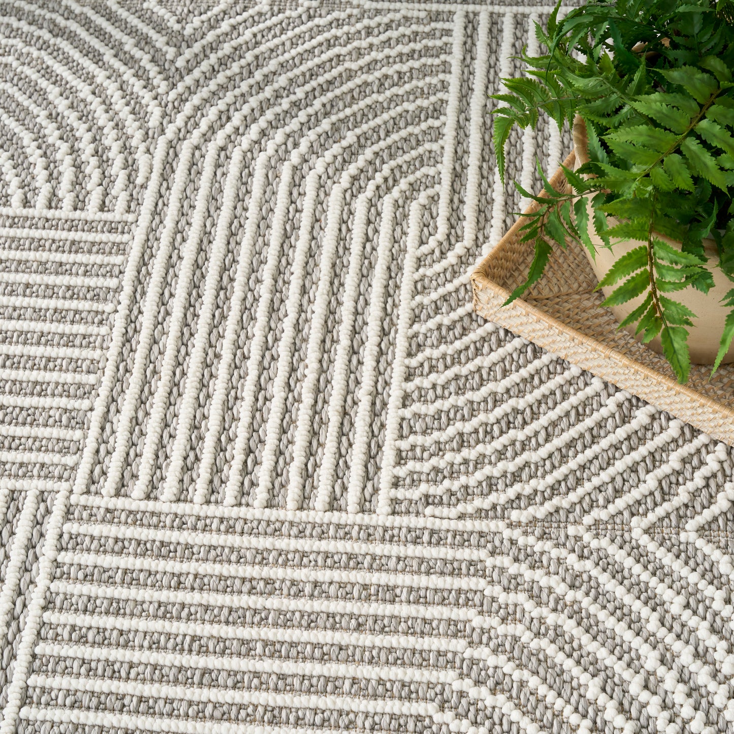 Nourison Natural Texture 7'10" x 9'10" Grey Ivory Modern Indoor Rug