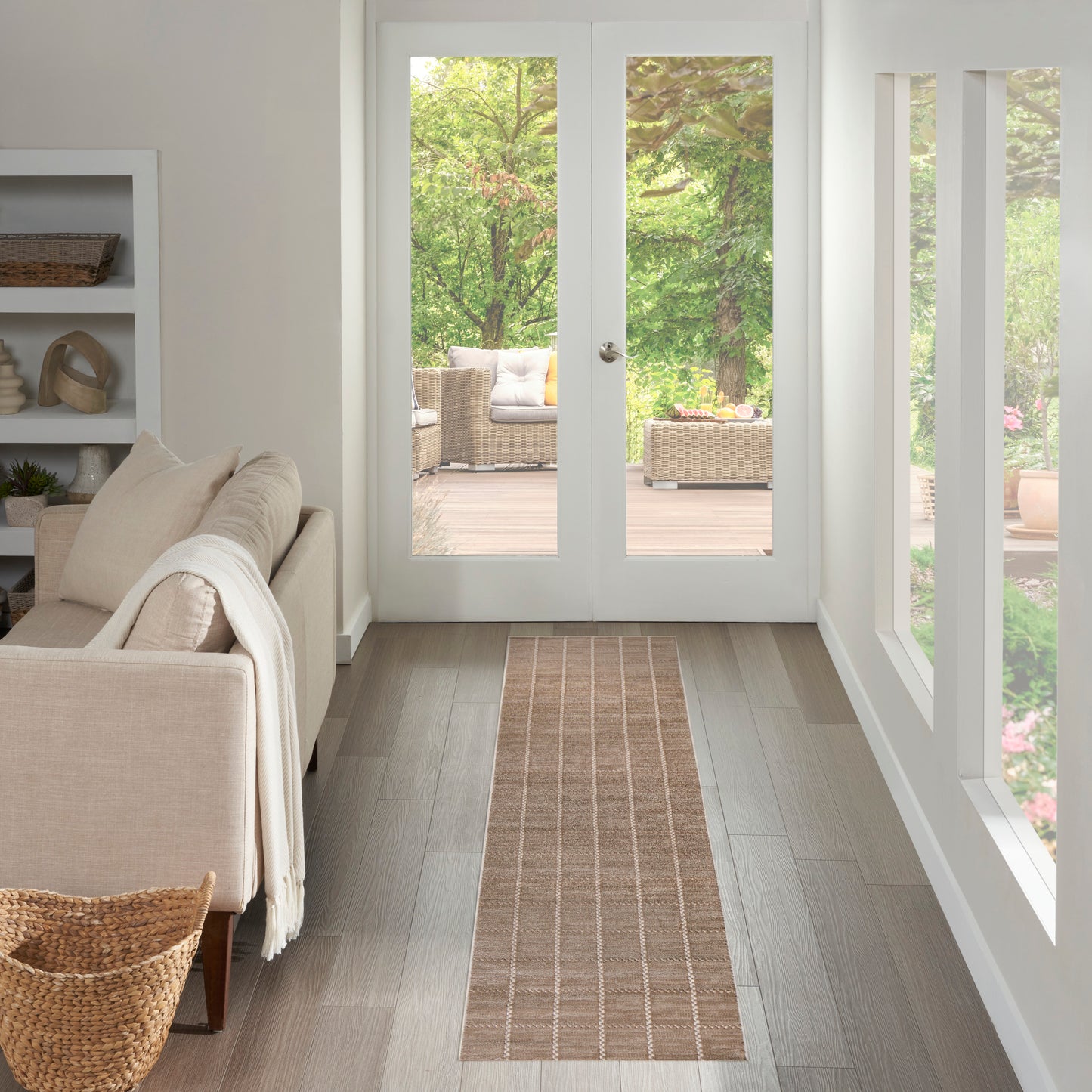 Nourison Serenity Home 2'2" x 7'6" Mocha Ivory Modern Indoor Rug