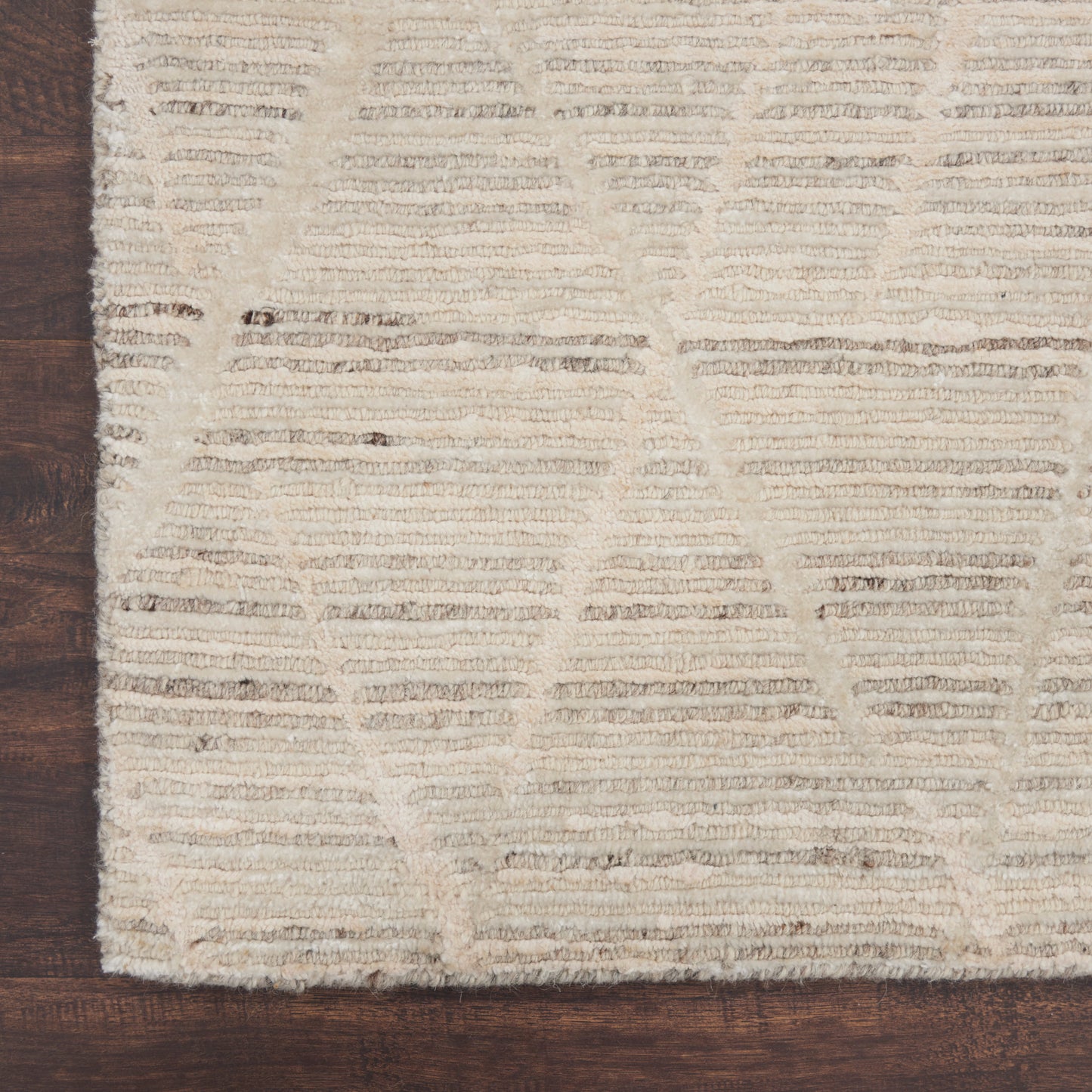 Nourison Ocean 2' x 3' Pearl Modern Indoor Rug