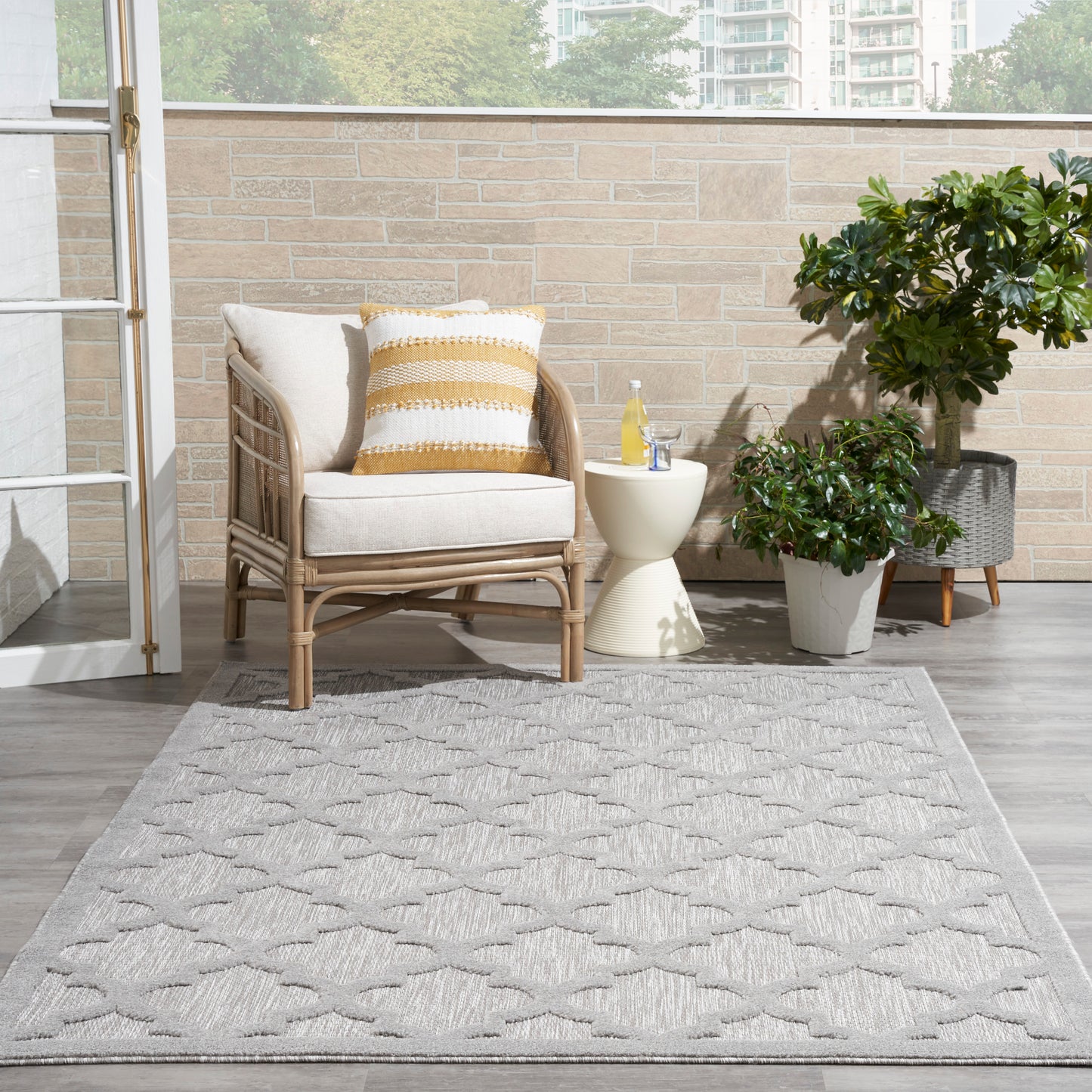 Nourison Easy Care 5' x 7' Silver Grey Modern Rug