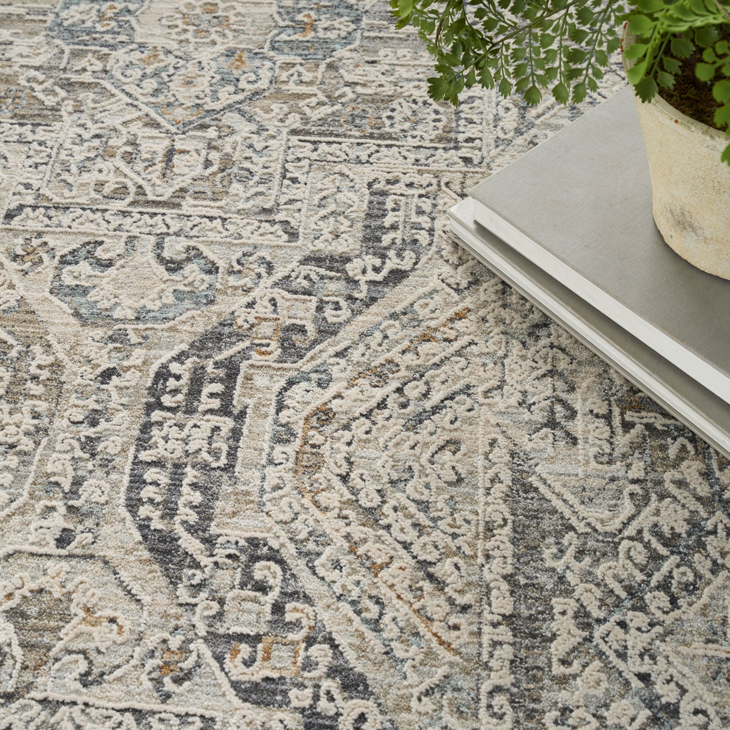 Nourison Lynx 5'3" x 7'10" Ivory/Grey/Blue Vintage Indoor Rug