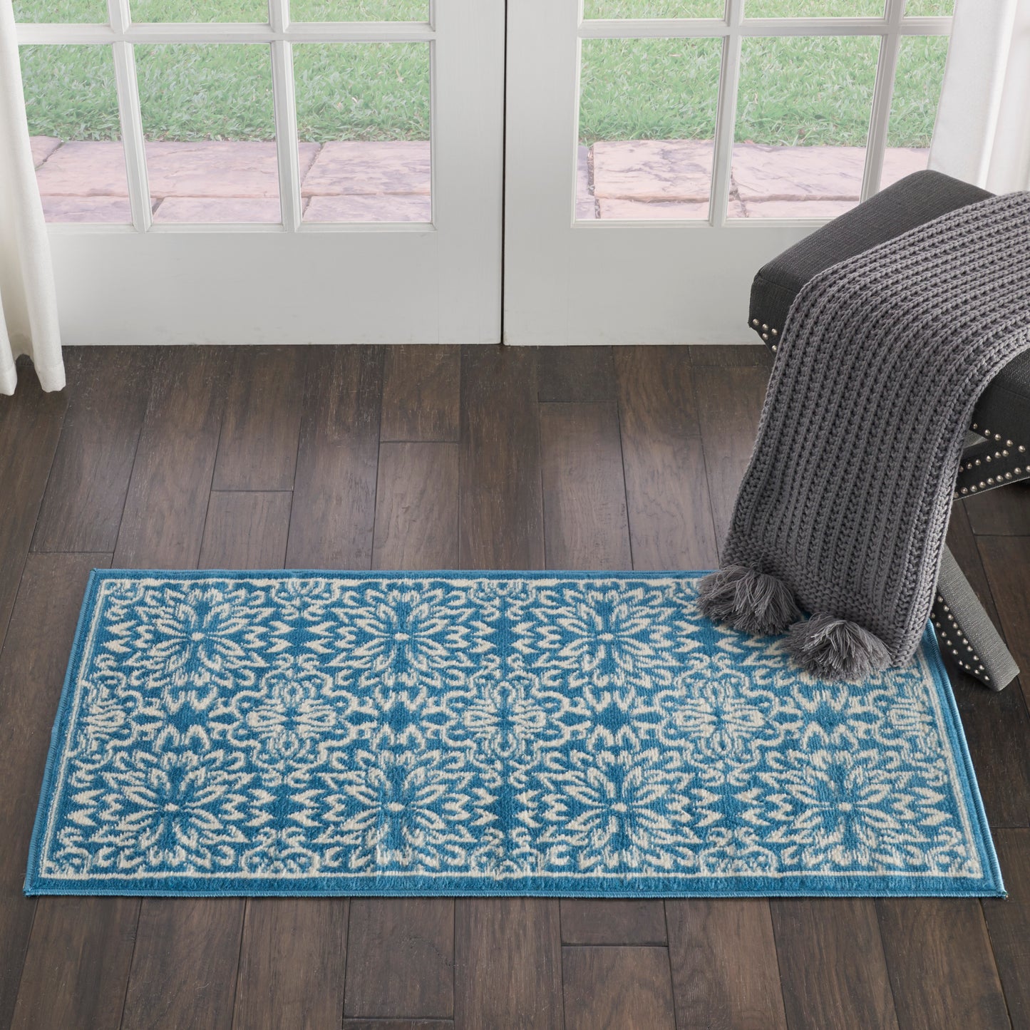 Nourison Jubilant 2' x 4' Ivory Blue Farmhouse Indoor Rug